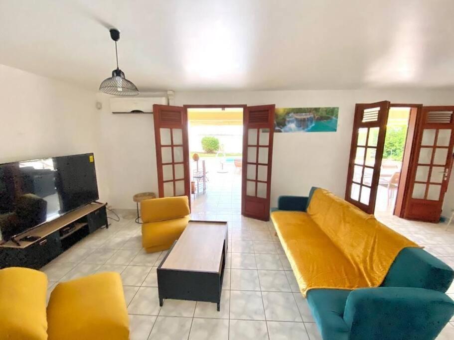 Four-Bedroom House photo 3