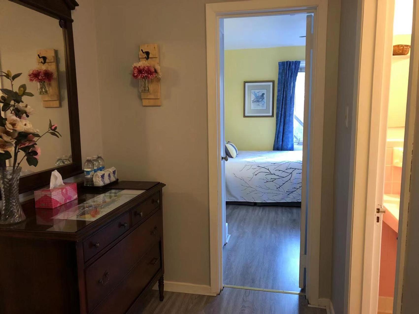 Family Room - Photo 17