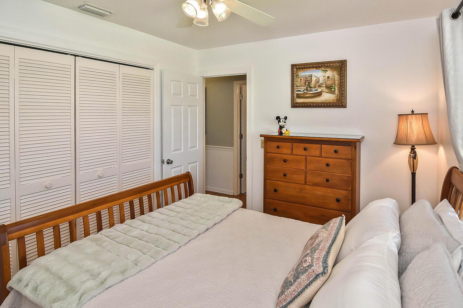 Two-Bedroom House - Photo 39