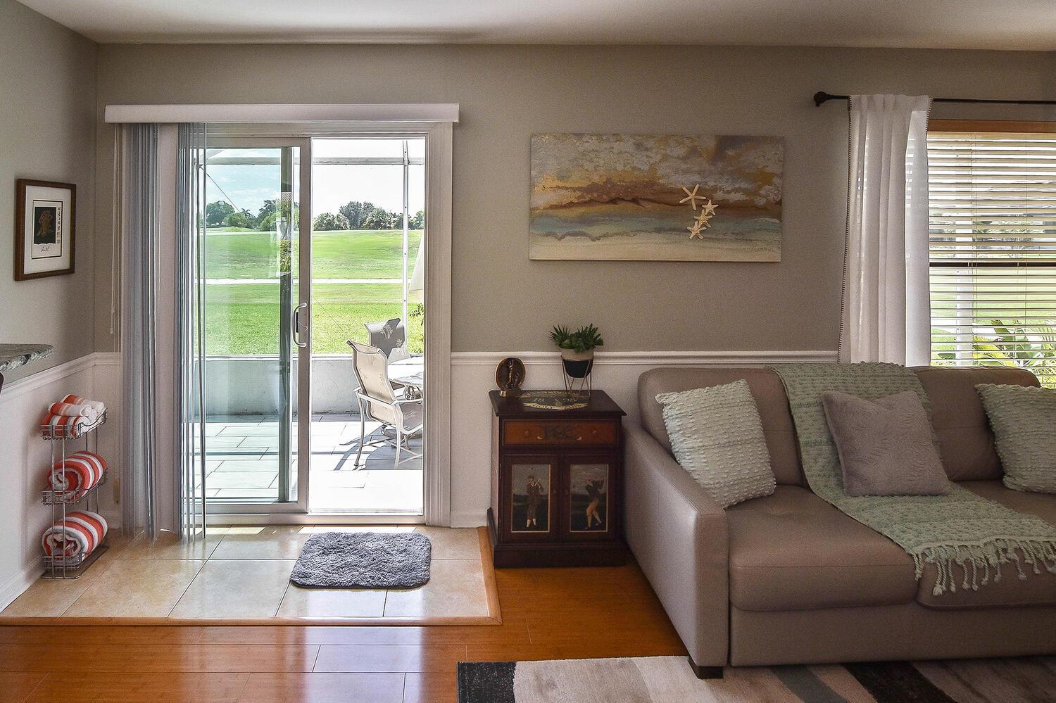 Two-Bedroom House - Photo 40