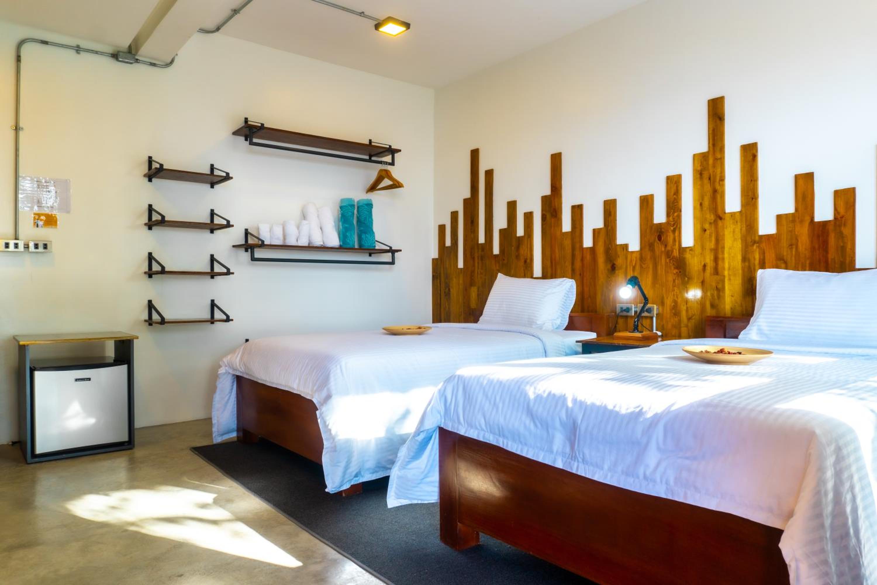 Deluxe Double or Twin Room with Pool Access - Photo 9