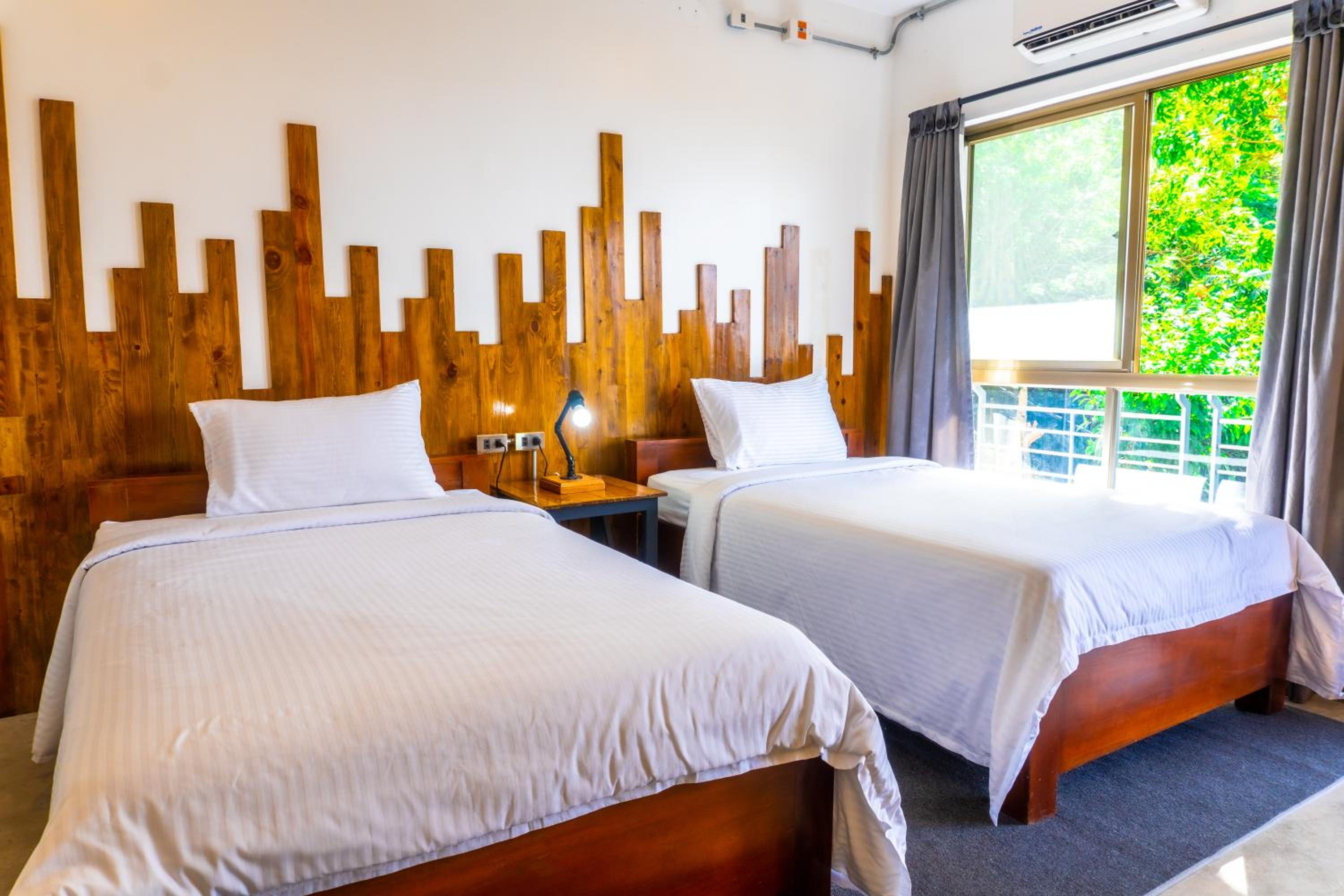 Deluxe Double or Twin Room with Pool Access - Photo 11
