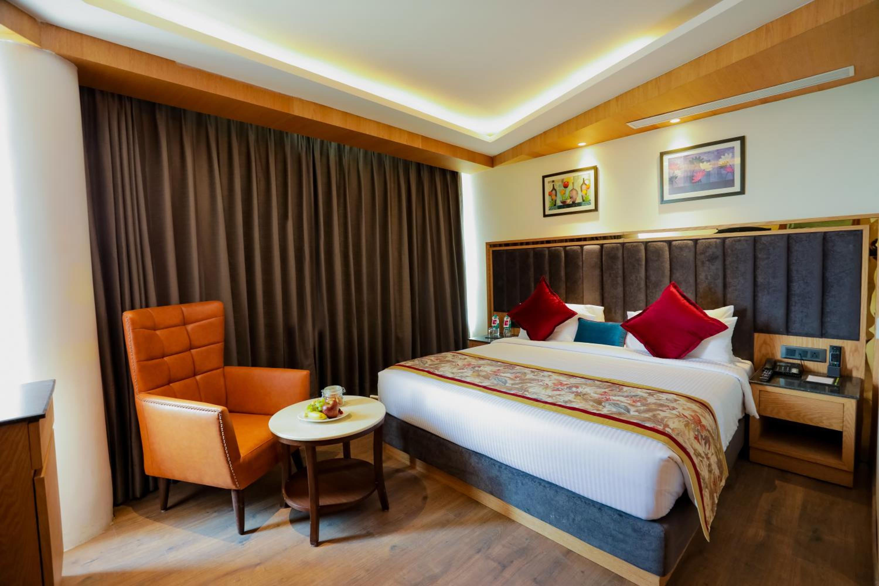 Club Room With Valley View - Enjoy 1+1 Happy Hours Timing - 11 am - 7 Pm photo 2