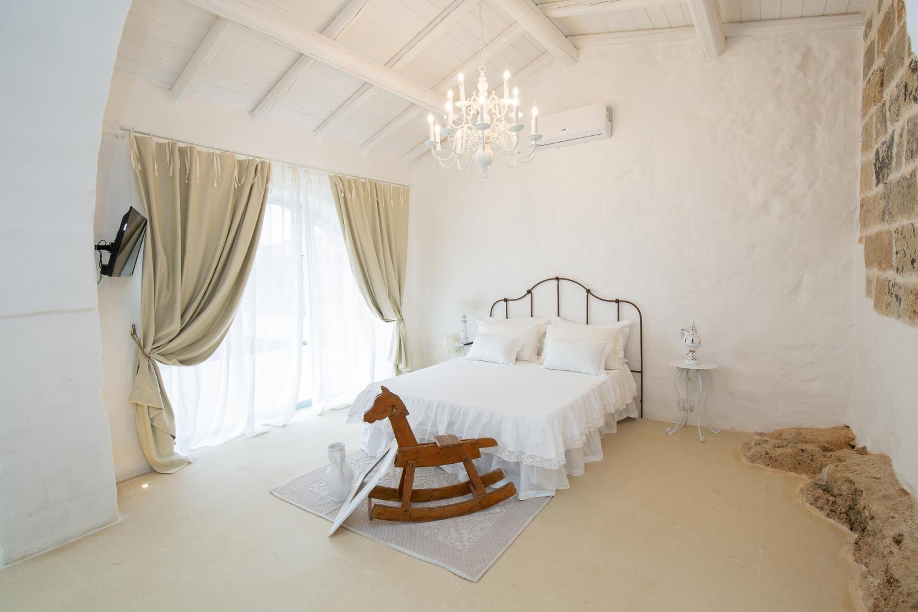 Double Room with Private Bathroom photo 2