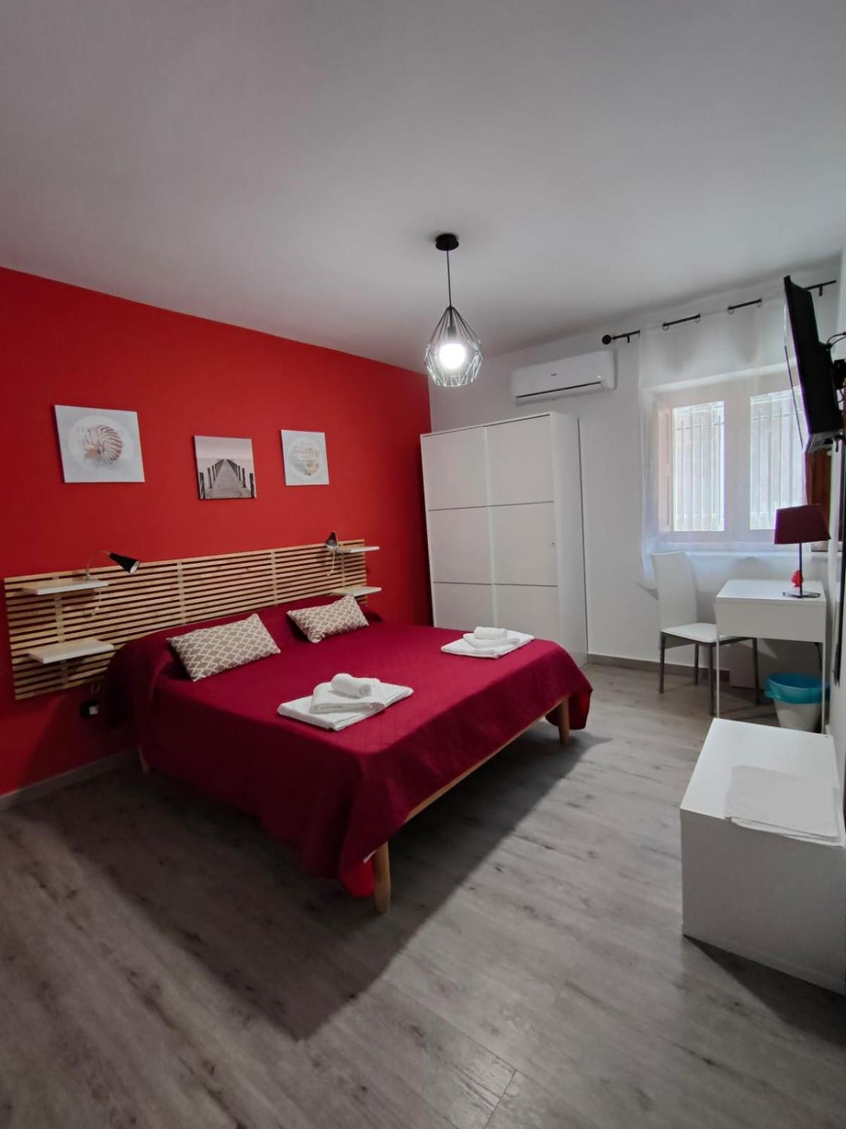 Deluxe Double Room - Photo 76
