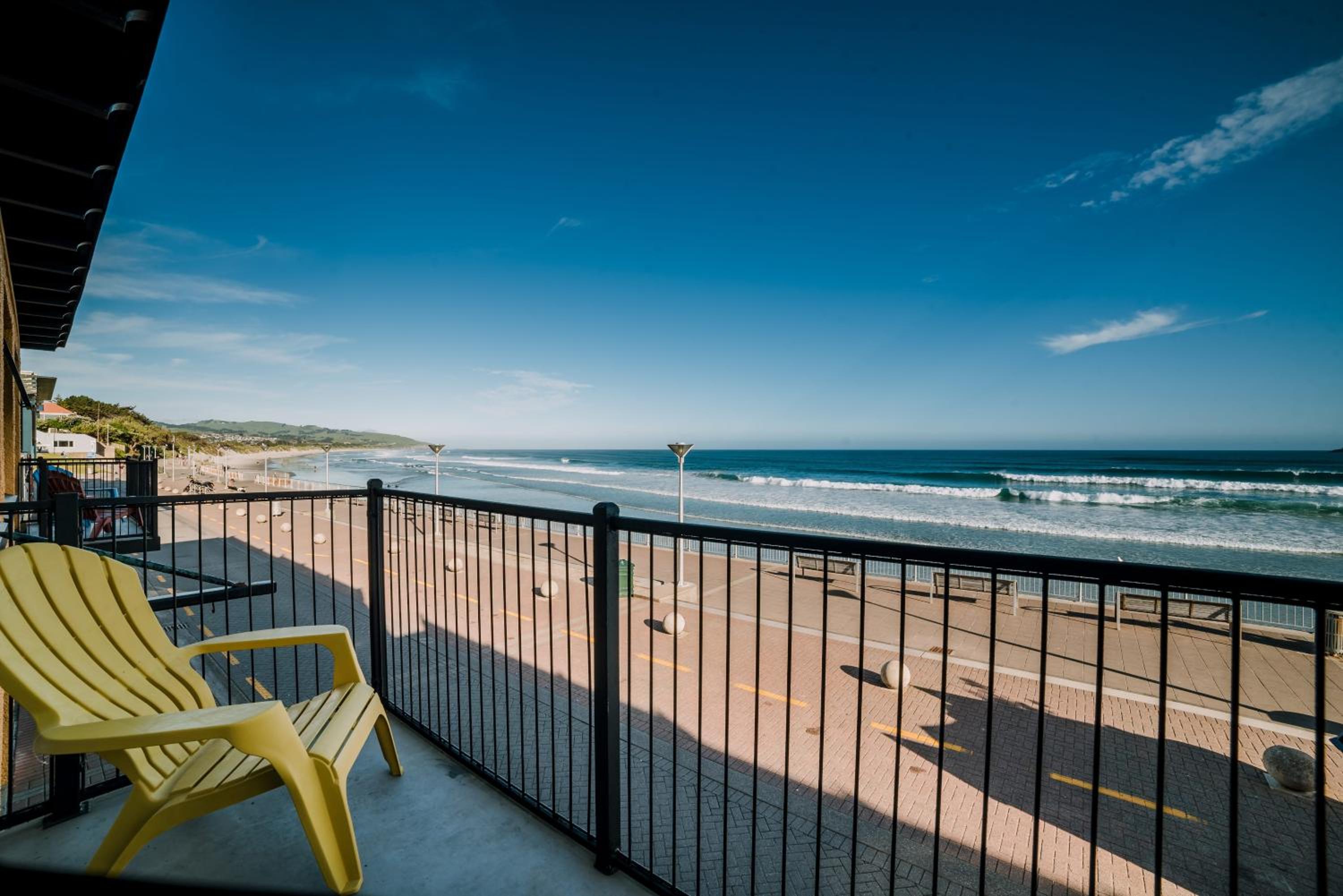 Apartment with Sea View - Photo 9