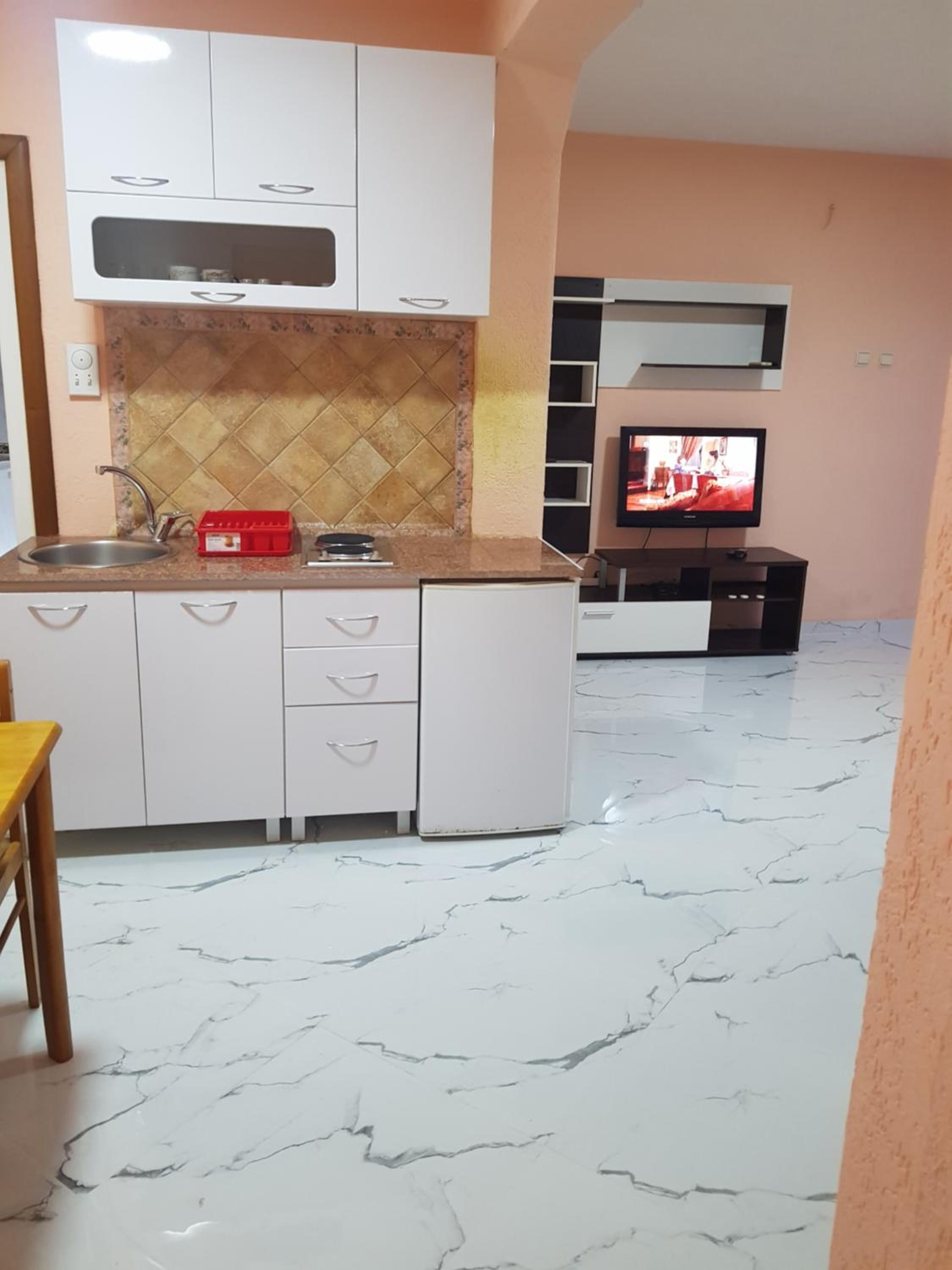 One-Bedroom Apartment with Terrace photo 3
