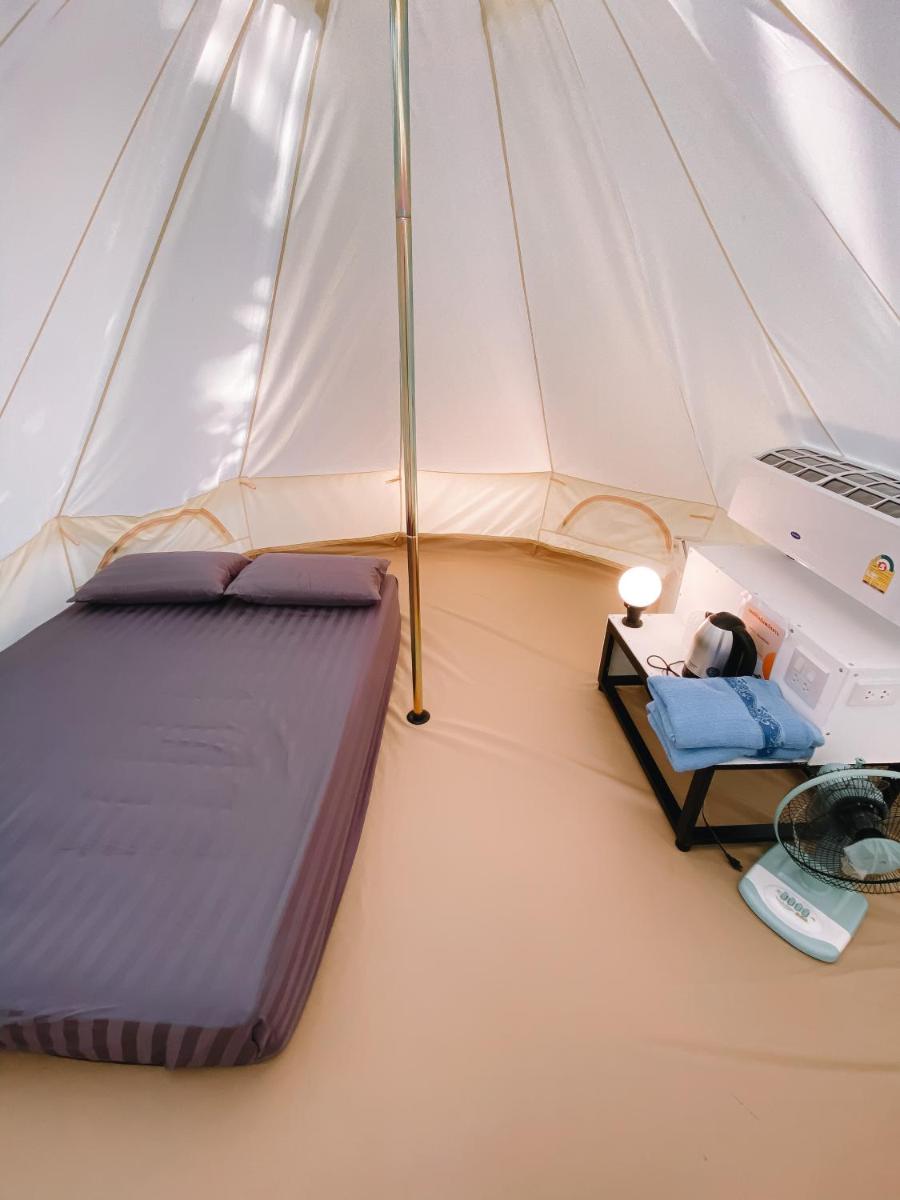 Double Room with Private Bathroom - Photo 8
