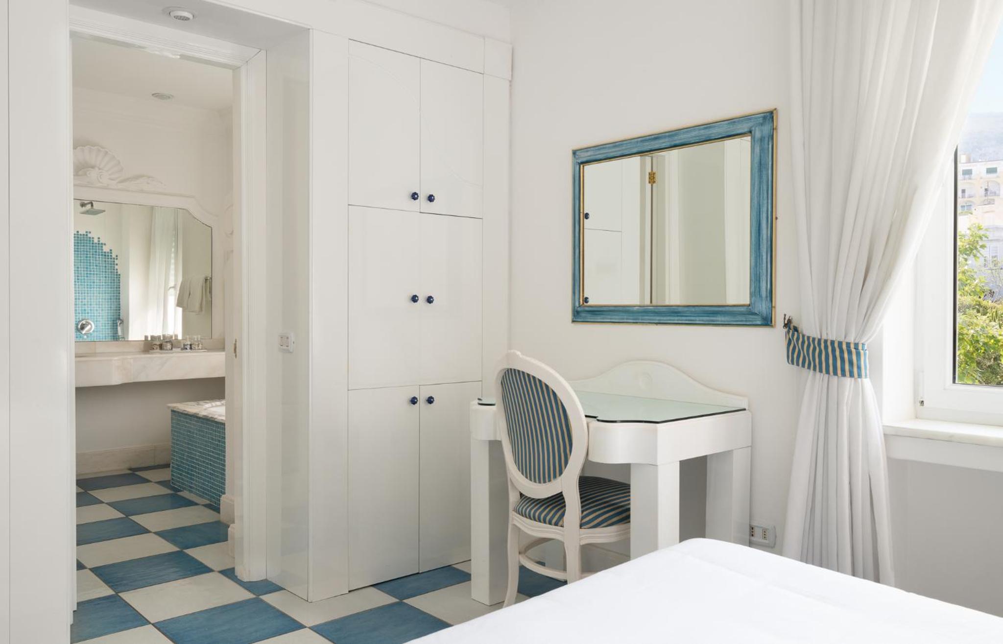 Classic Double or Twin Room - Photo 4