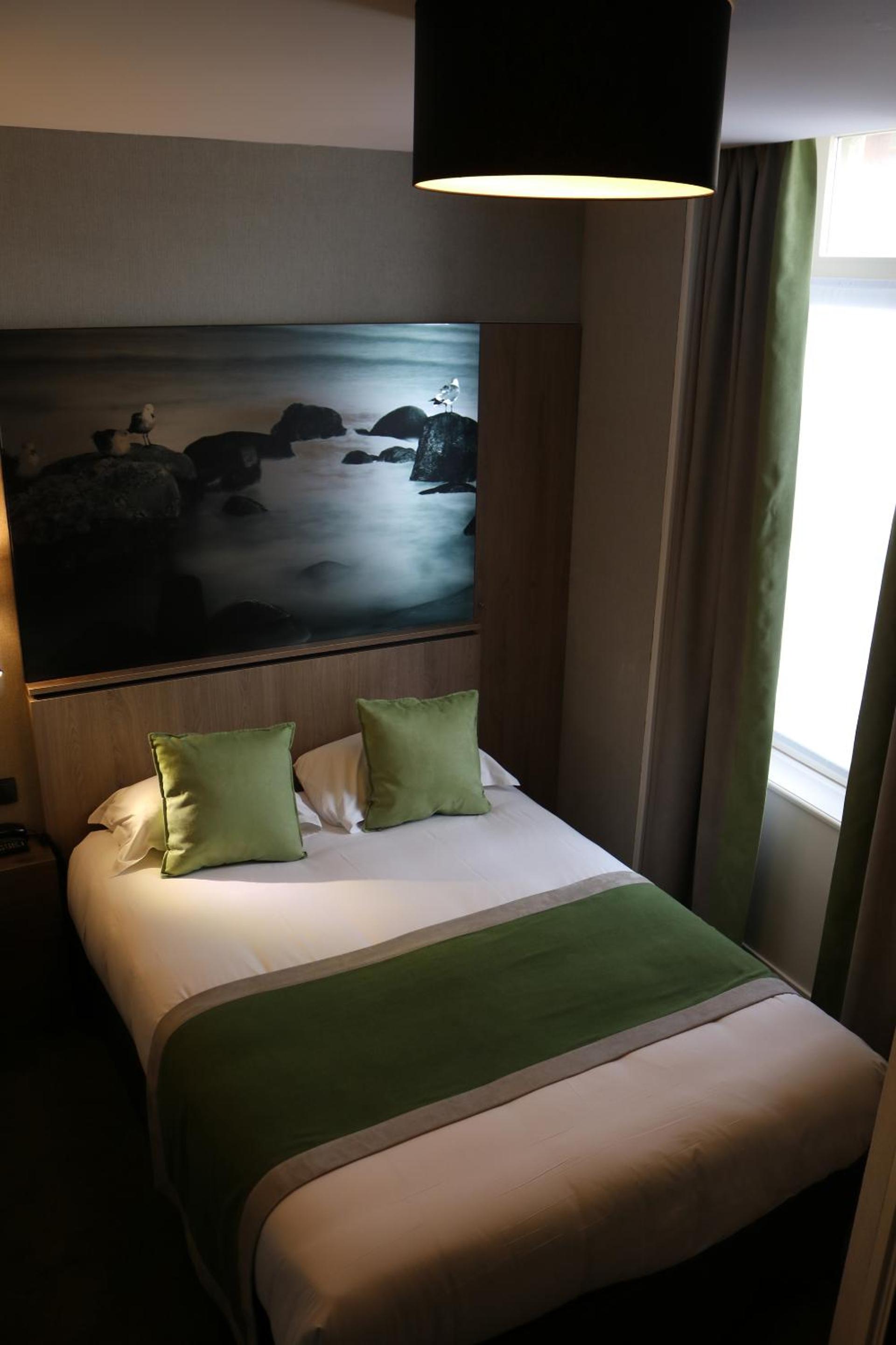 Double Room with shower - annex