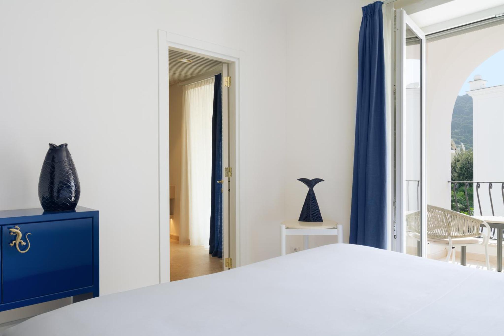 Deluxe Room with Garden View - Photo 7
