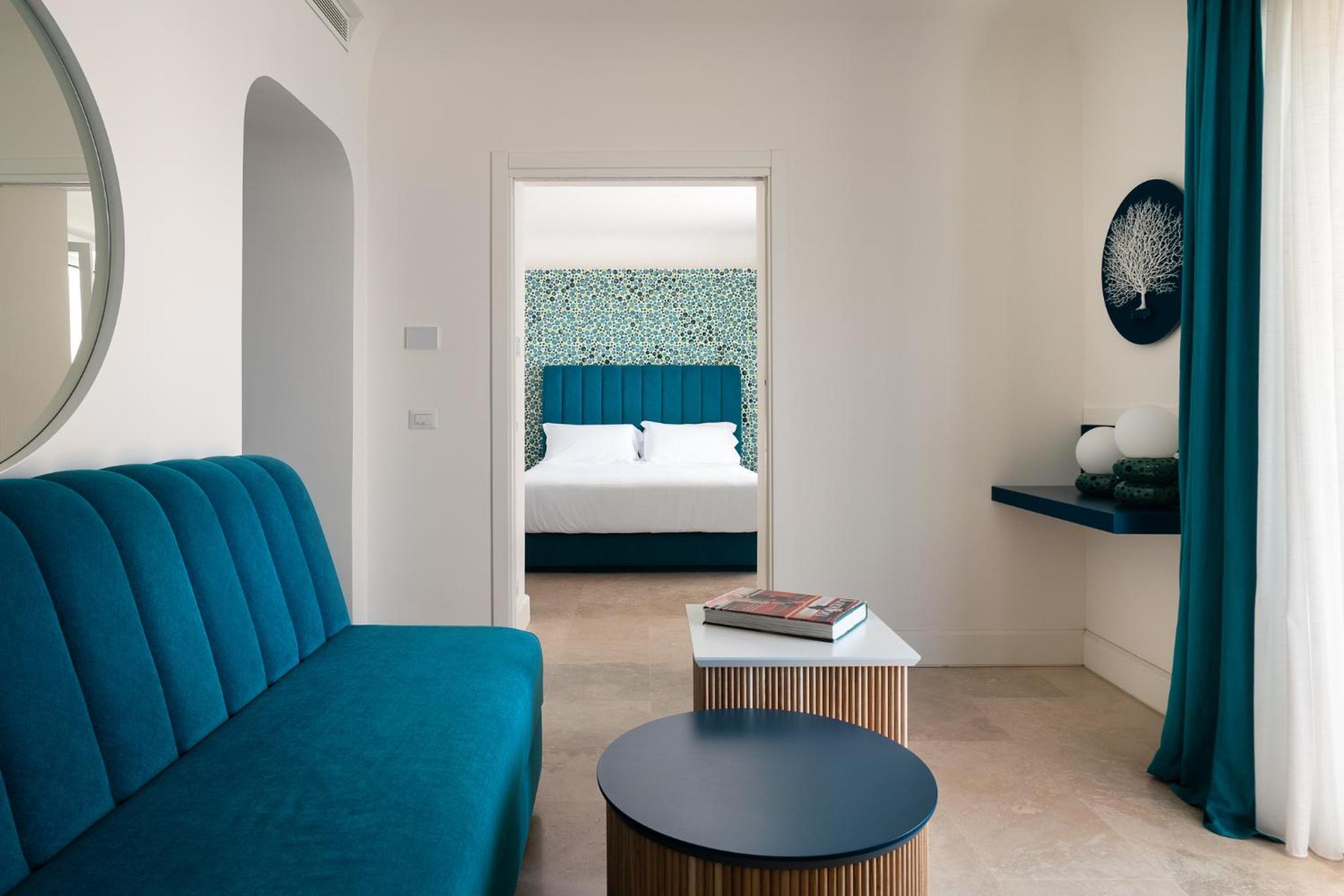 Junior Suite with Partial Sea View