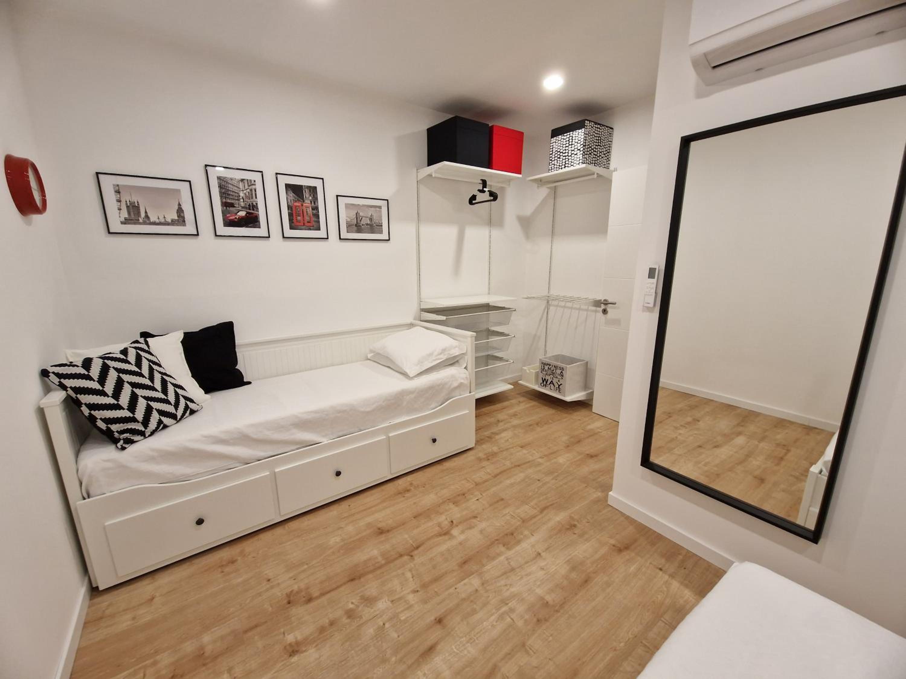 Deluxe Double Room with Extra Bed photo 3
