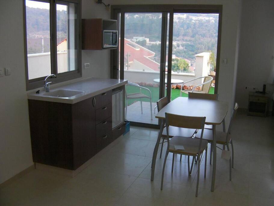 One-Bedroom Apartment - Photo 3