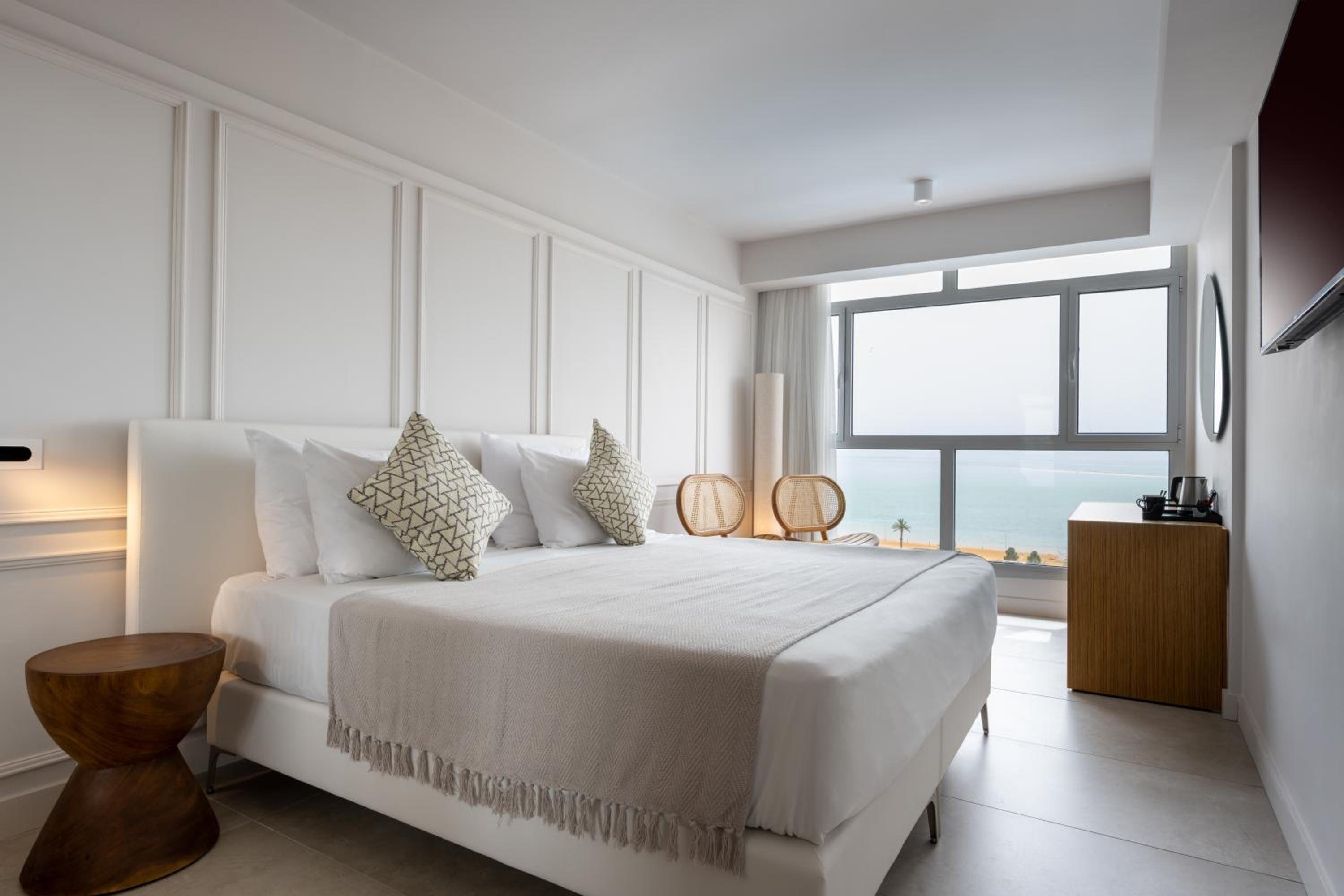 Standard Double Room with Pool & Sea View