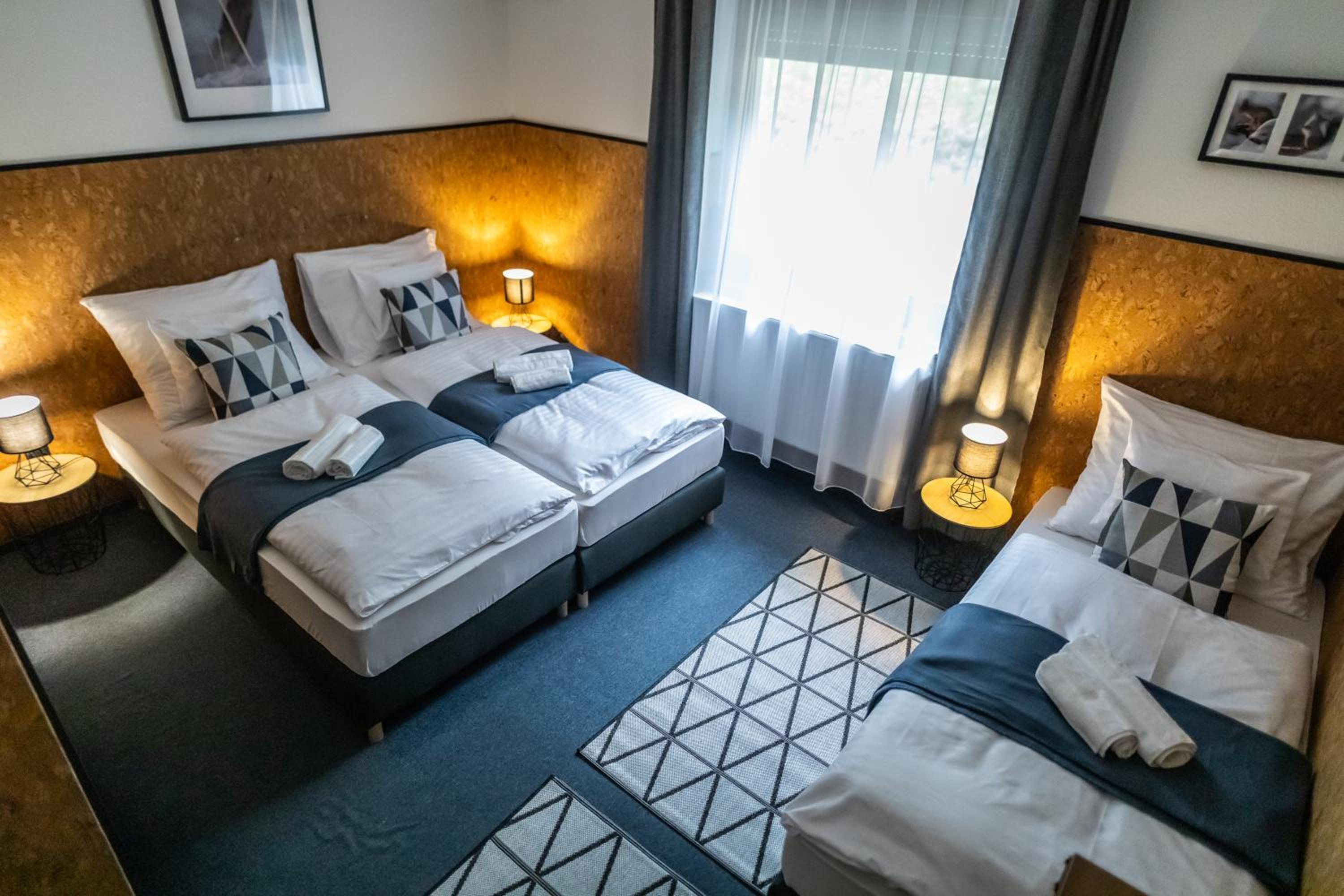 Triple Room with Bathroom photo 2