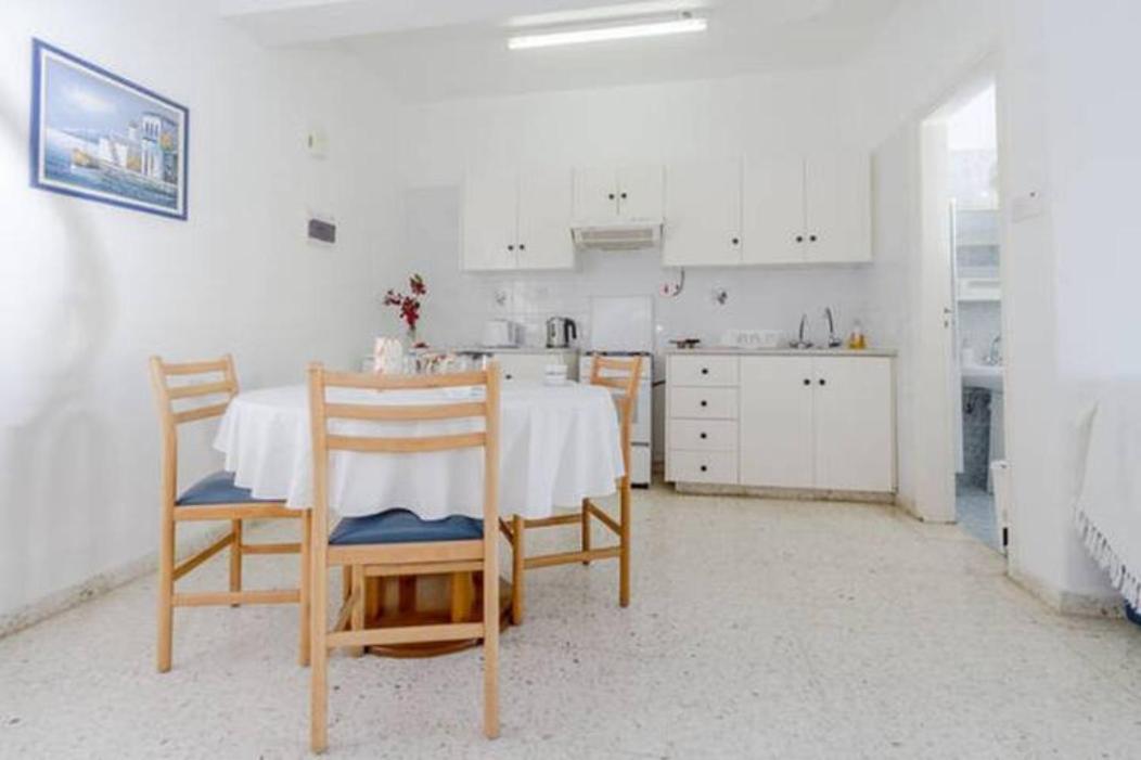 Apartment with Mountain View photo 3