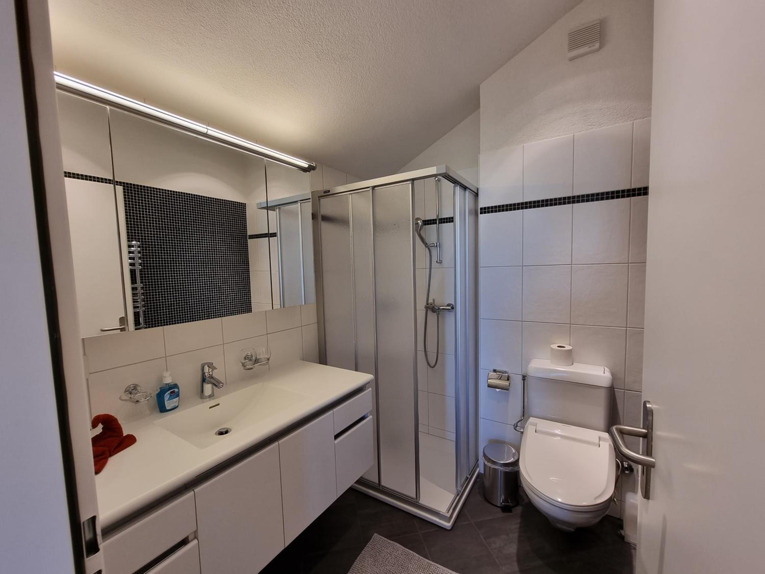 Two-Bedroom Apartment - Photo 38