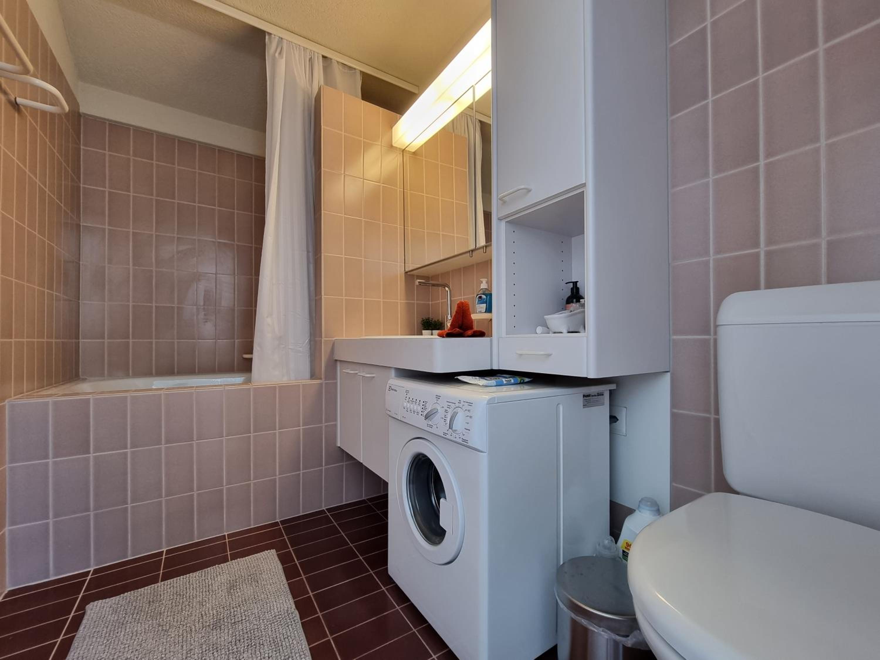 Two-Bedroom Apartment - Photo 30