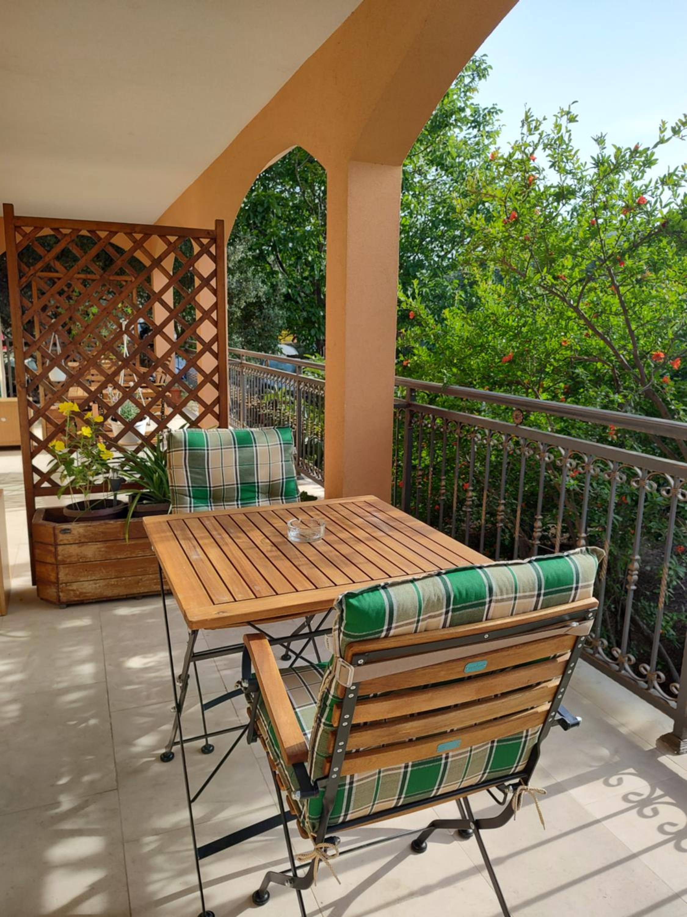 Apartment with Balcony photo 2