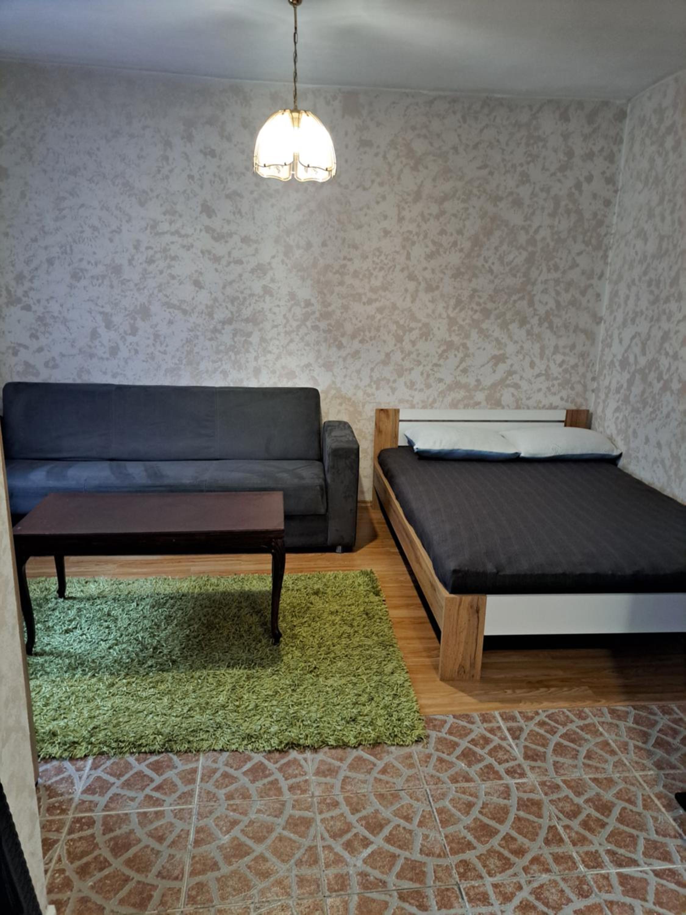 Apartment - Ground Floor - Photo 1