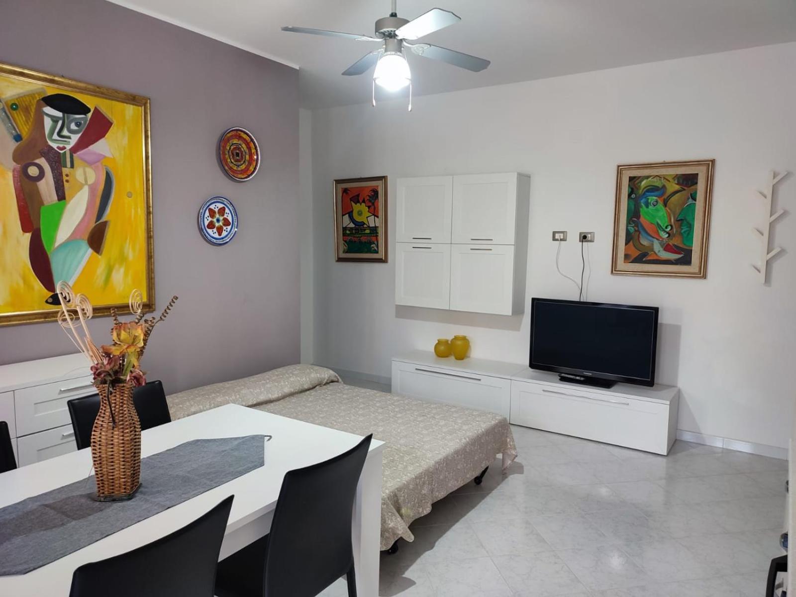 Apartment with Balcony photo 1