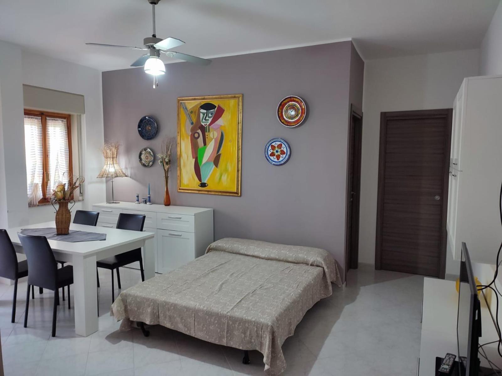 Apartment with Balcony photo 3