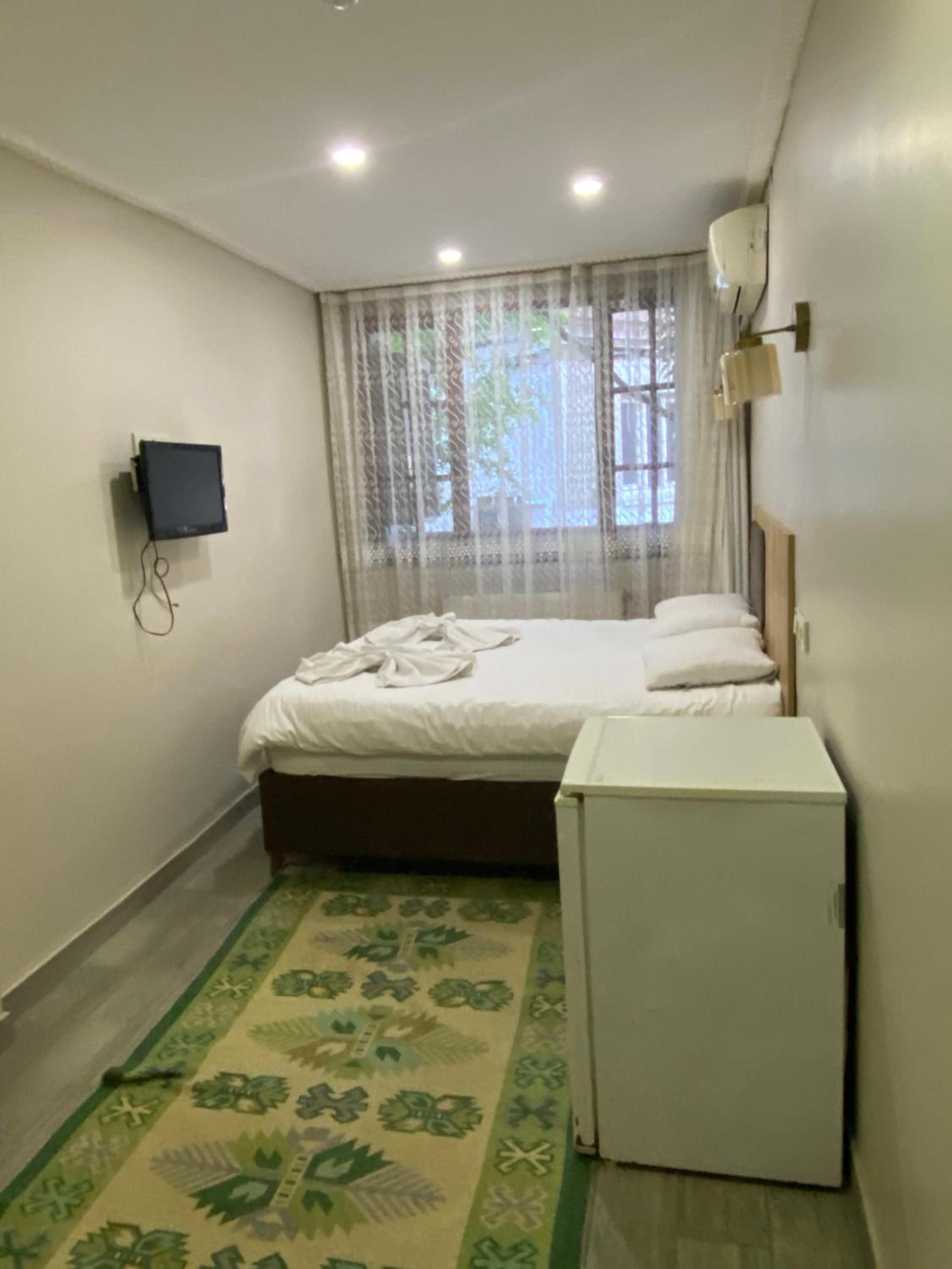 Standard Double Room photo 3