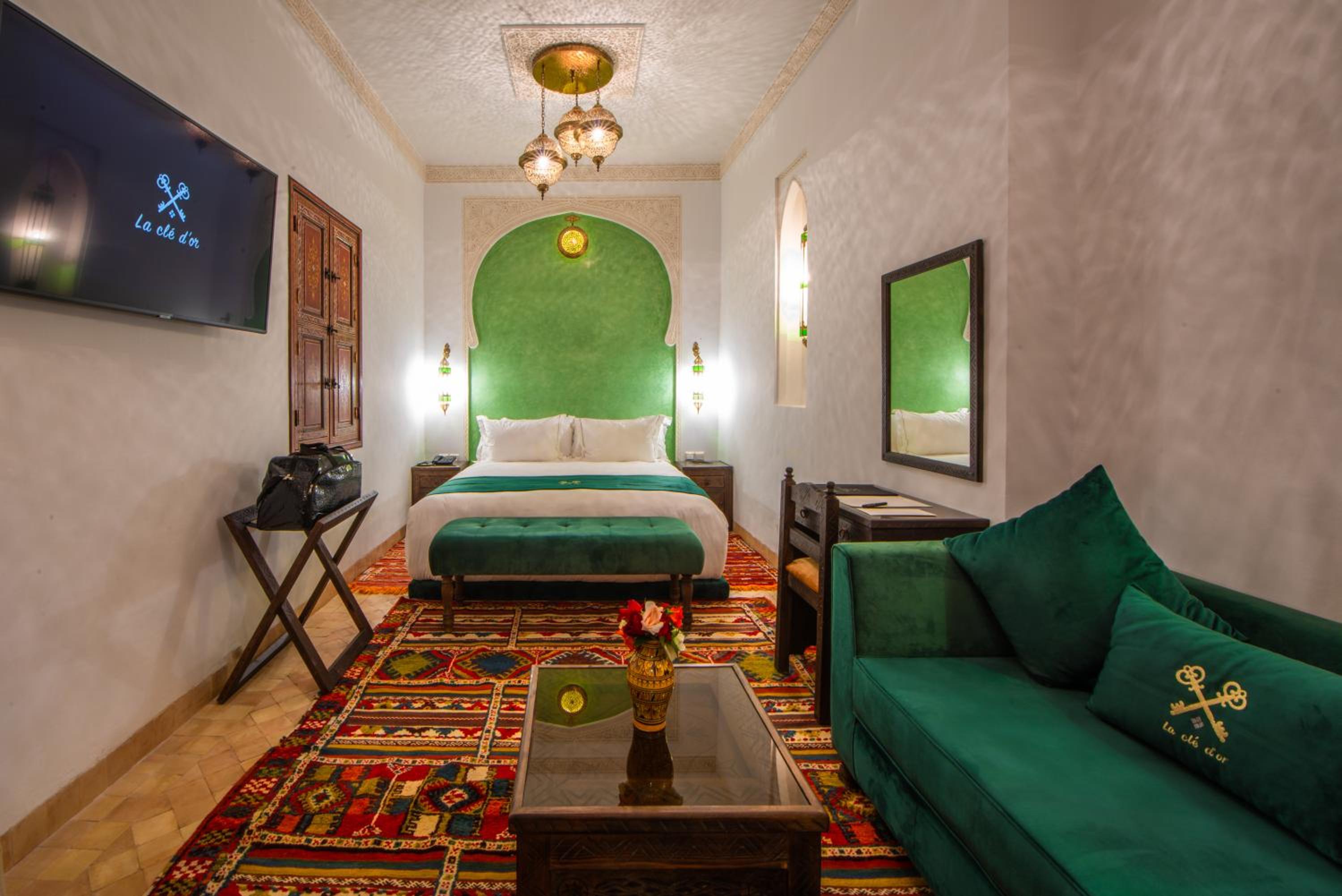 Junior Suite-Disability Access - Photo 9