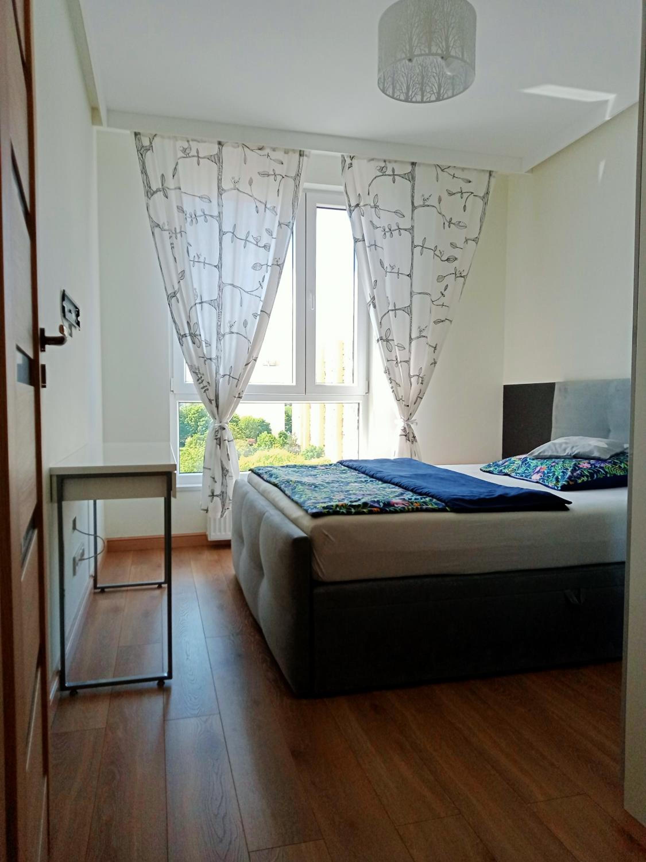 One-Bedroom Apartment - Photo 3