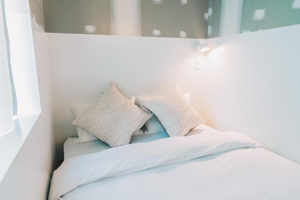 Standard Double Room with City View - Photo 2
