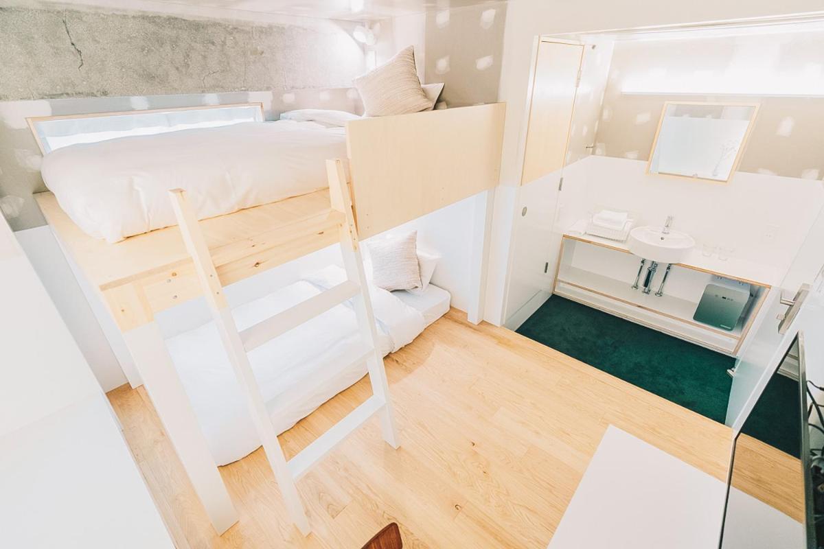 Superior Twin Room with Bunk Bed - Photo 6
