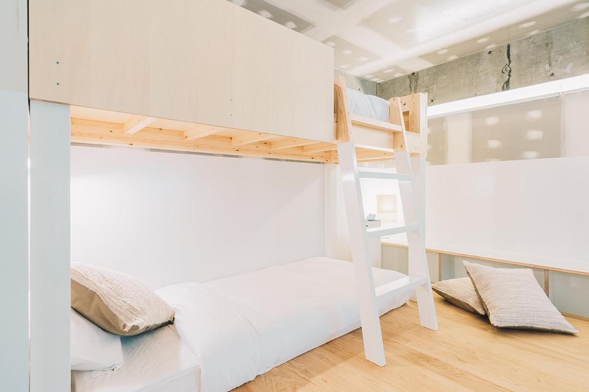 Premium Quadruple Room - Photo 6