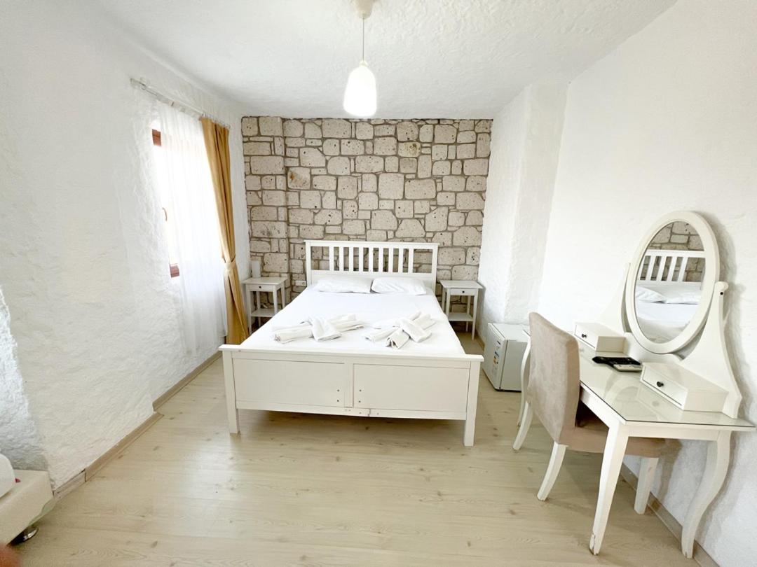 Deluxe Triple Room - Photo 4