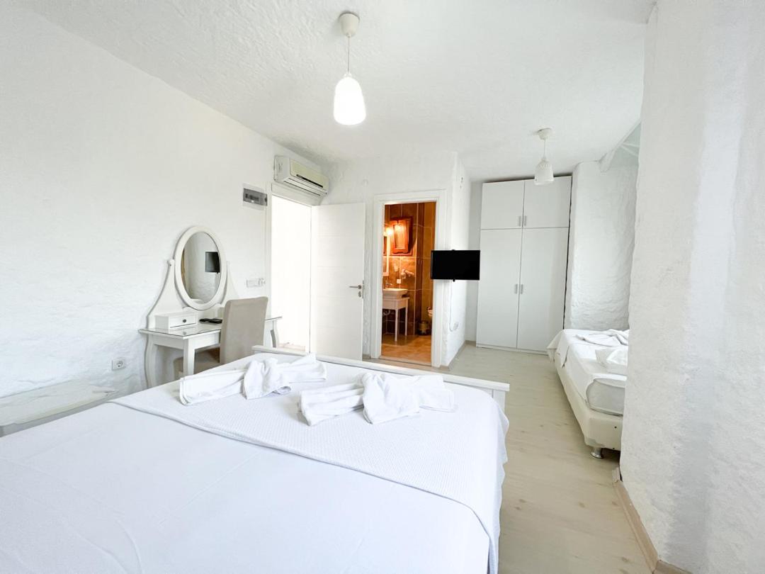 Deluxe Triple Room - Photo 3