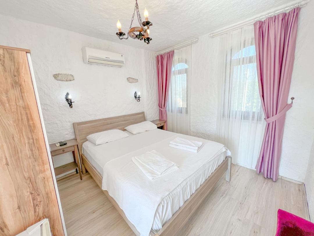 Standard Double Room with Terrace - Photo 1
