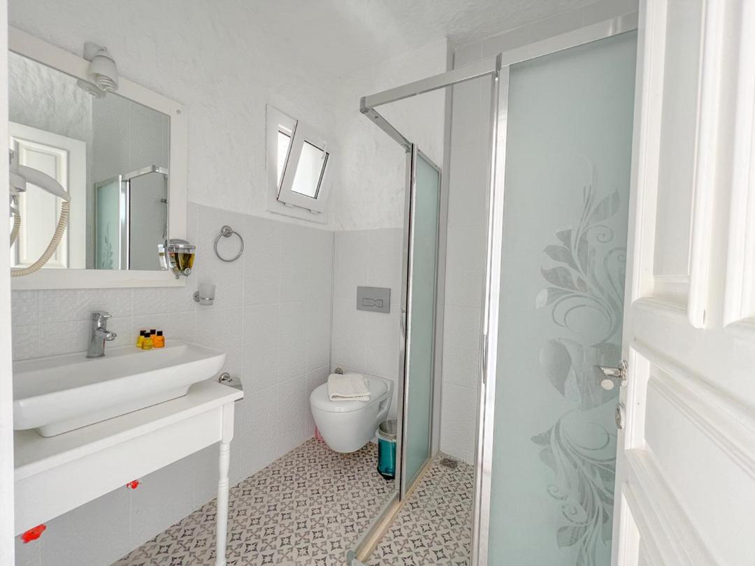 Standard Double Room with Terrace - Photo 3