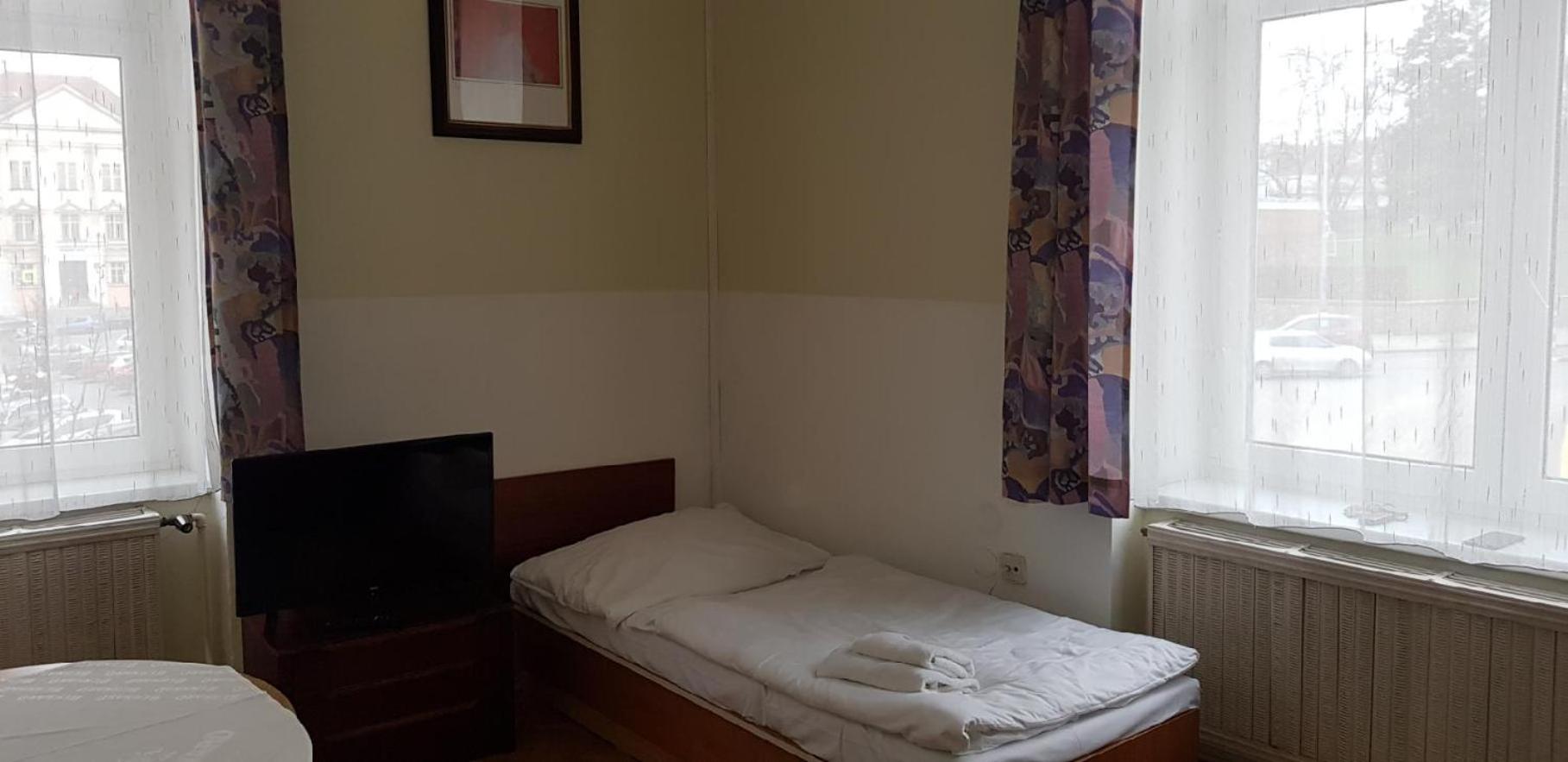 Economy Double Room photo 3