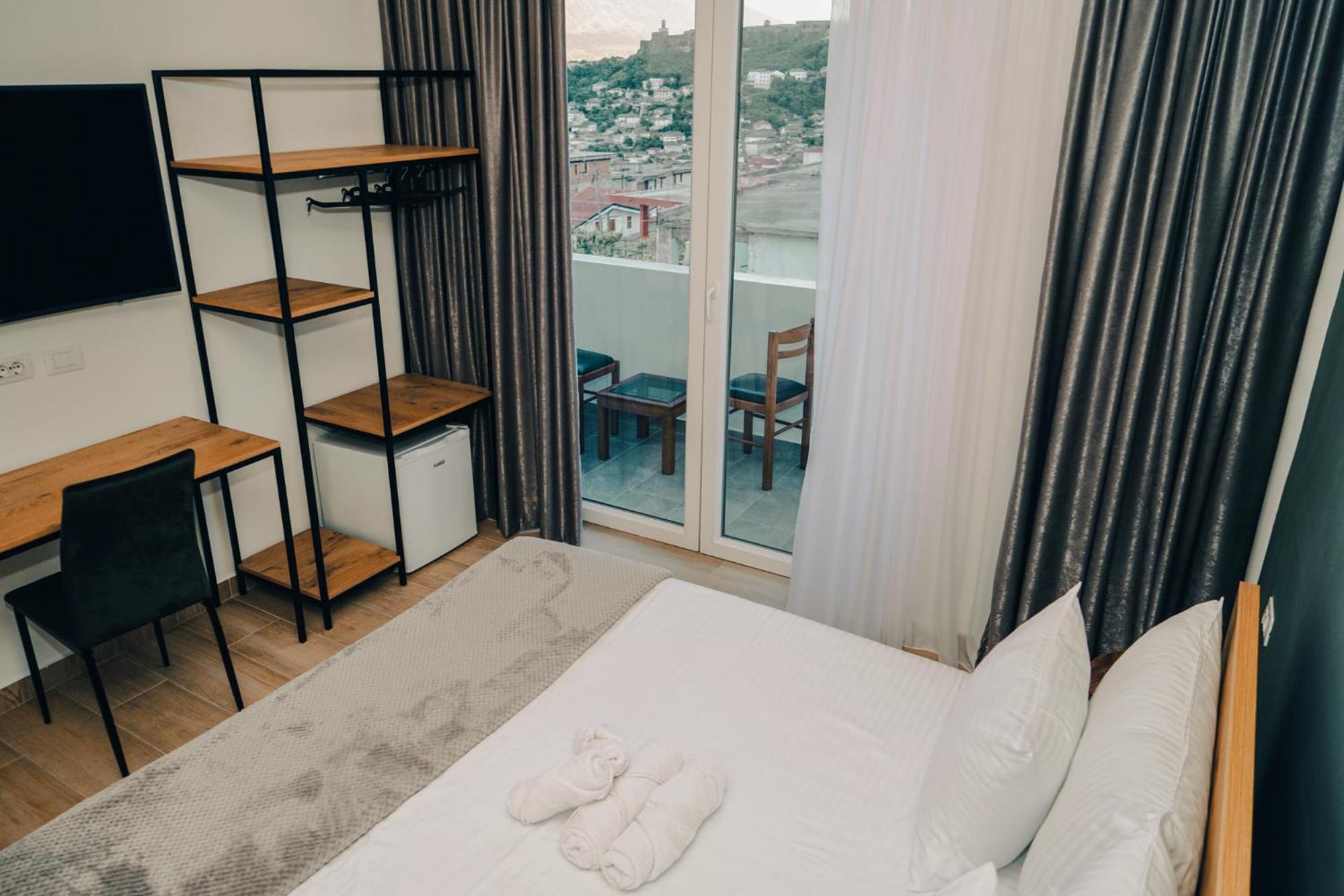 Double Room with Balcony photo 1