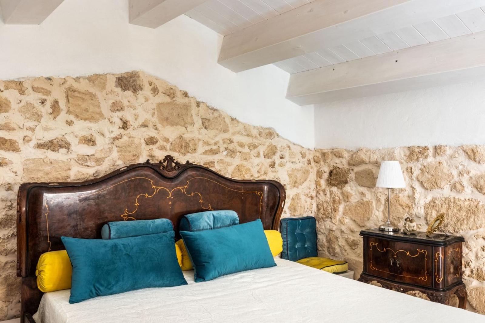 Quadruple Room with Private Bathroom
