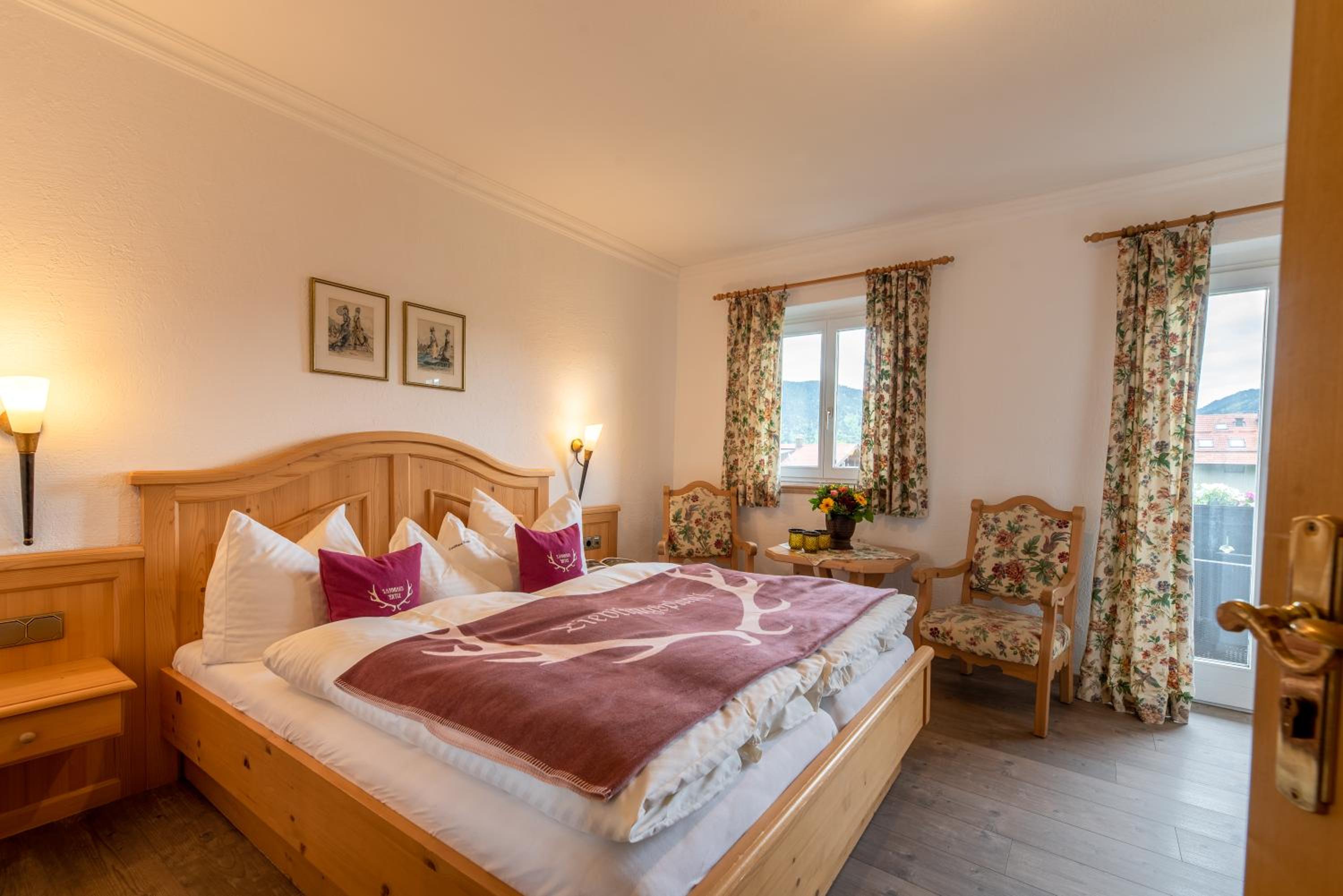 Standard Double Room - Photo 7