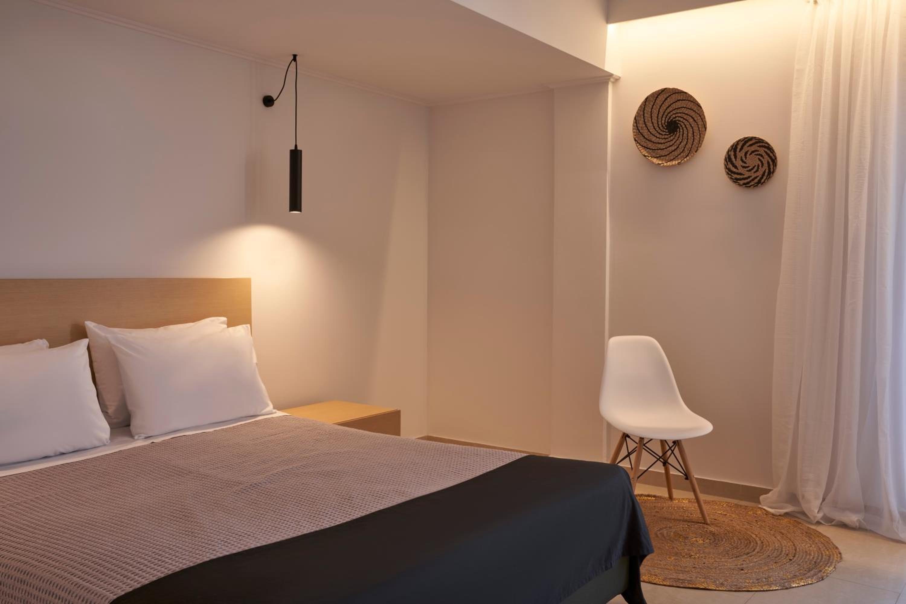 Classic Double Room - Photo 13