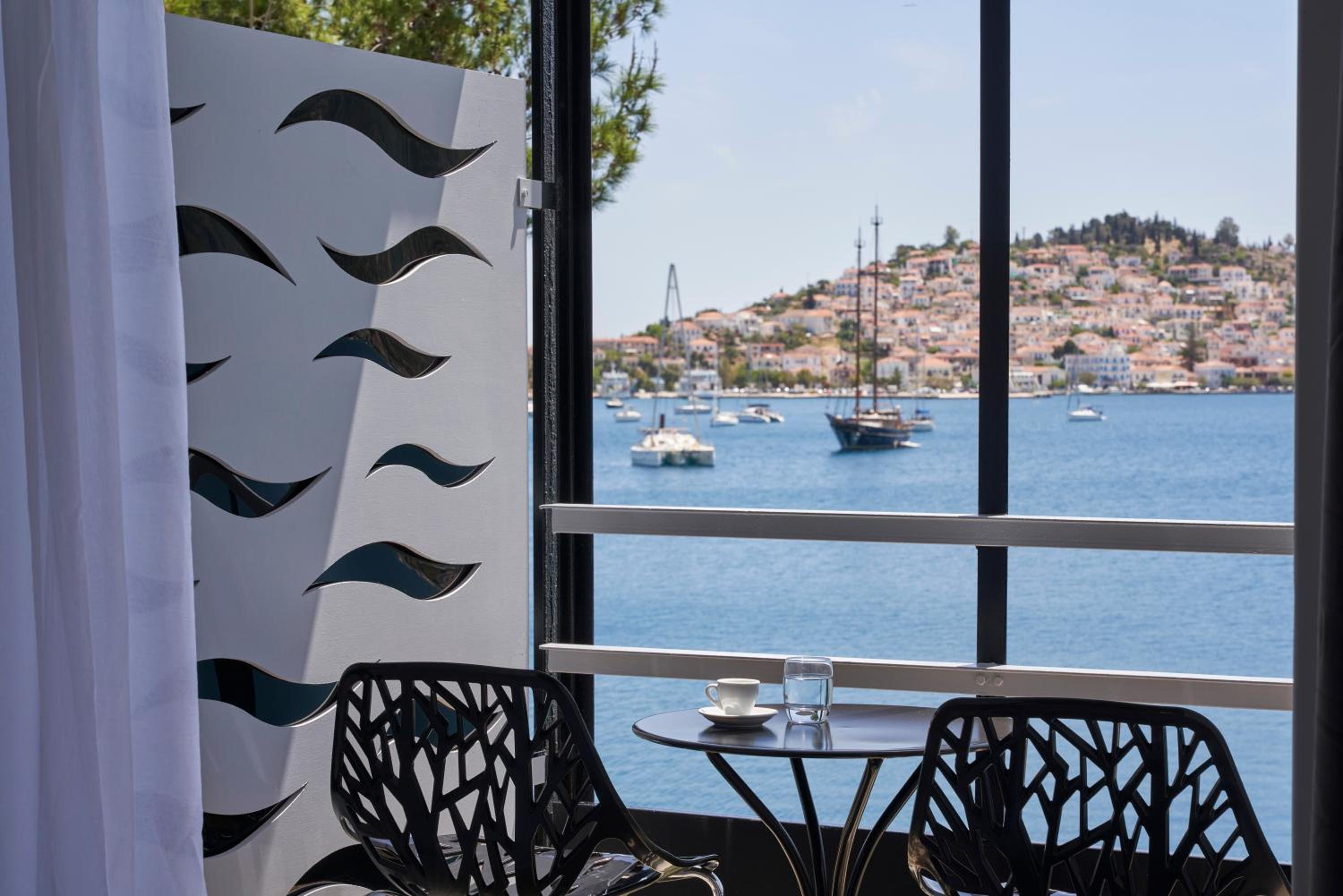 Junior Suite with Sea and Poros Town View - Photo 6