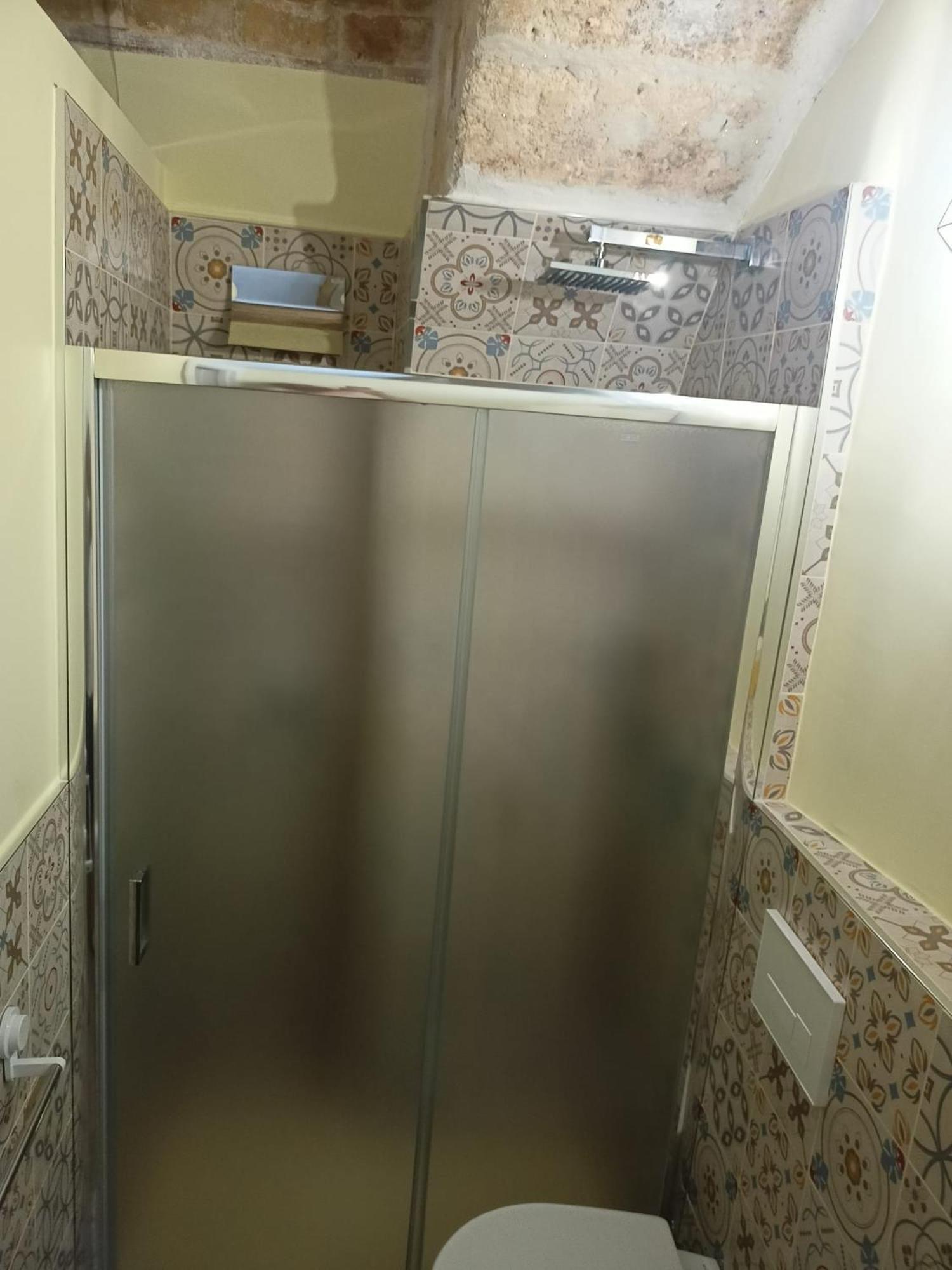 Deluxe Quadruple Room - Photo 20