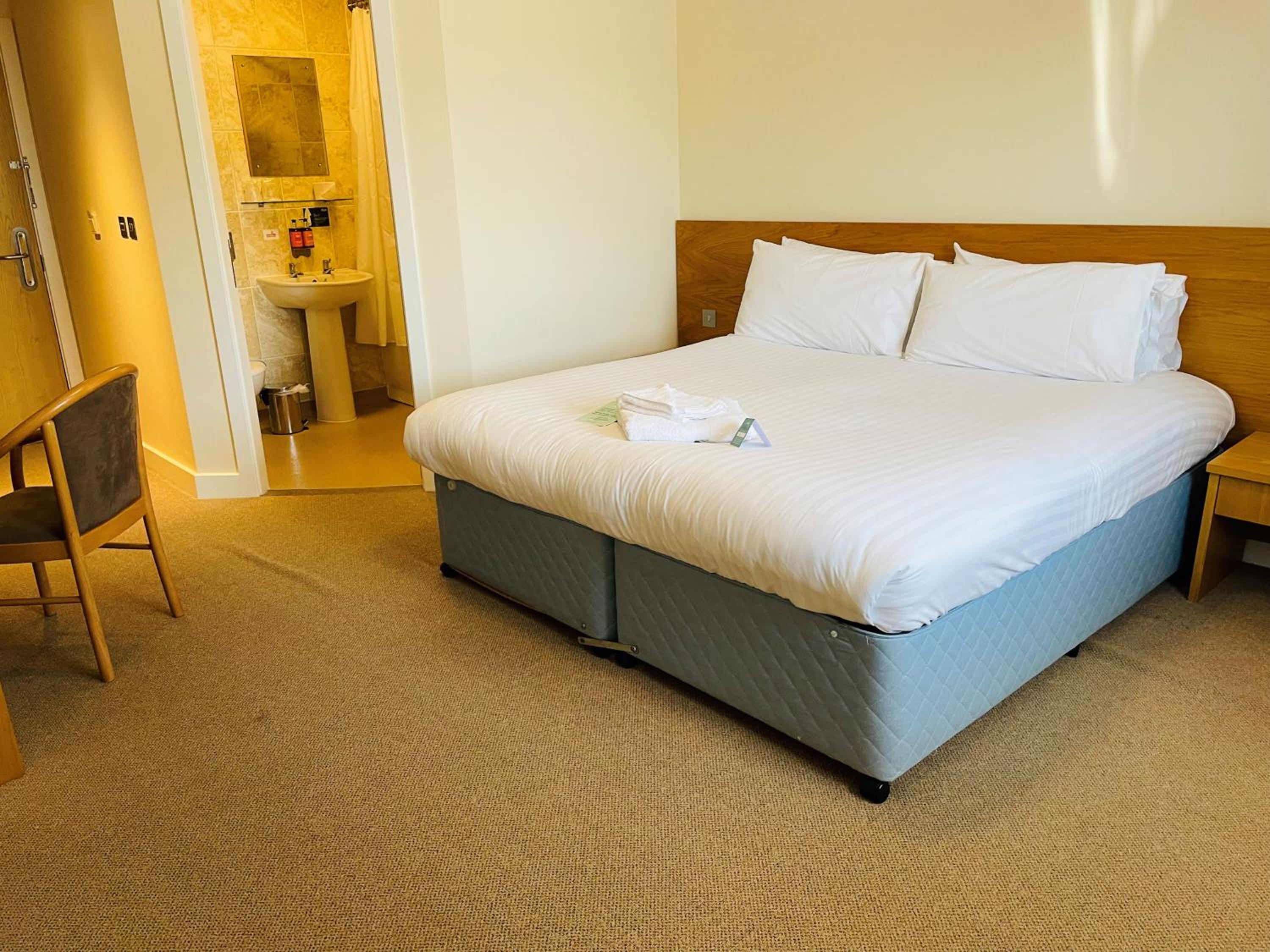 Standard King Room - Photo 1