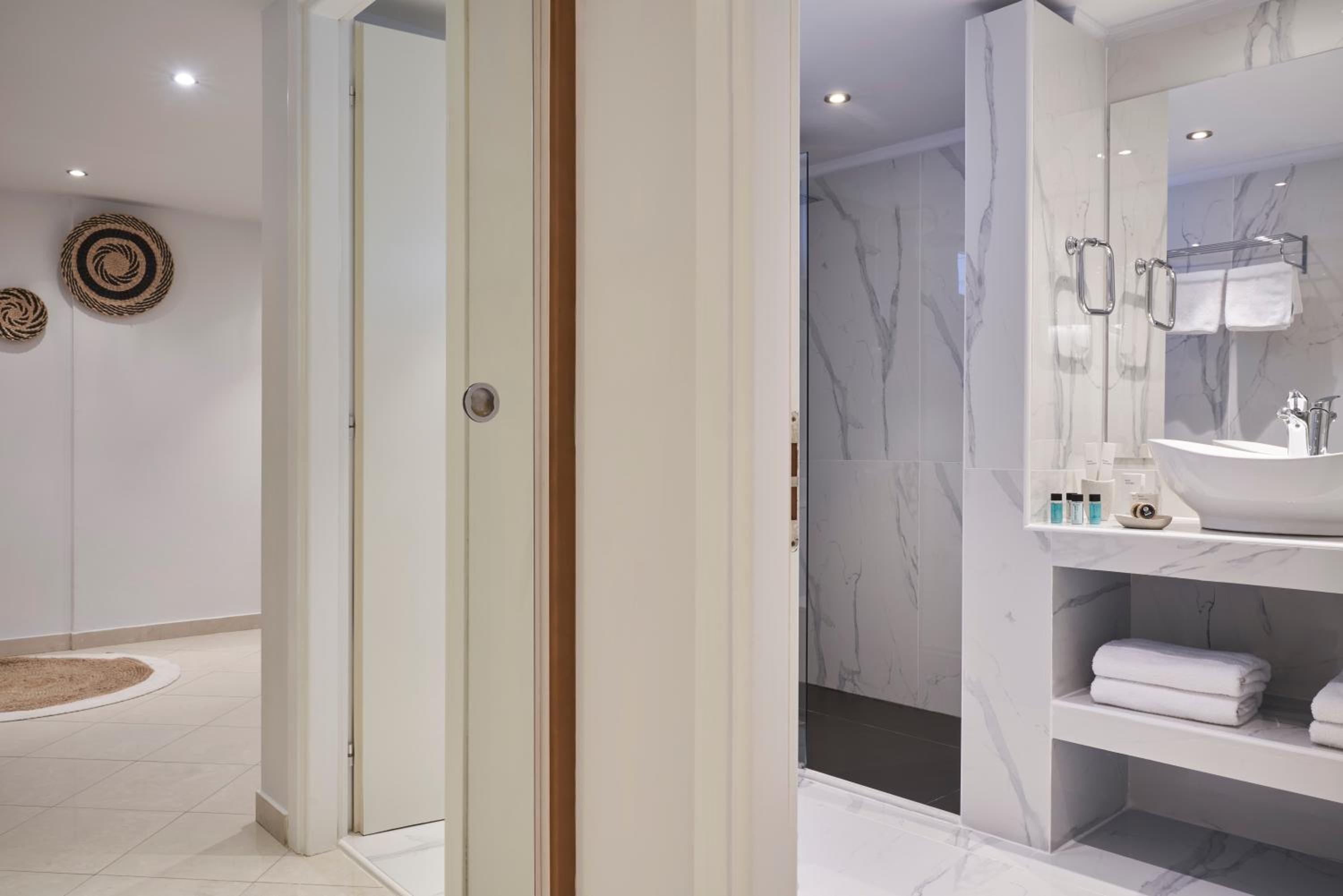 Master Suite with Sea and Poros Town View - Photo 8