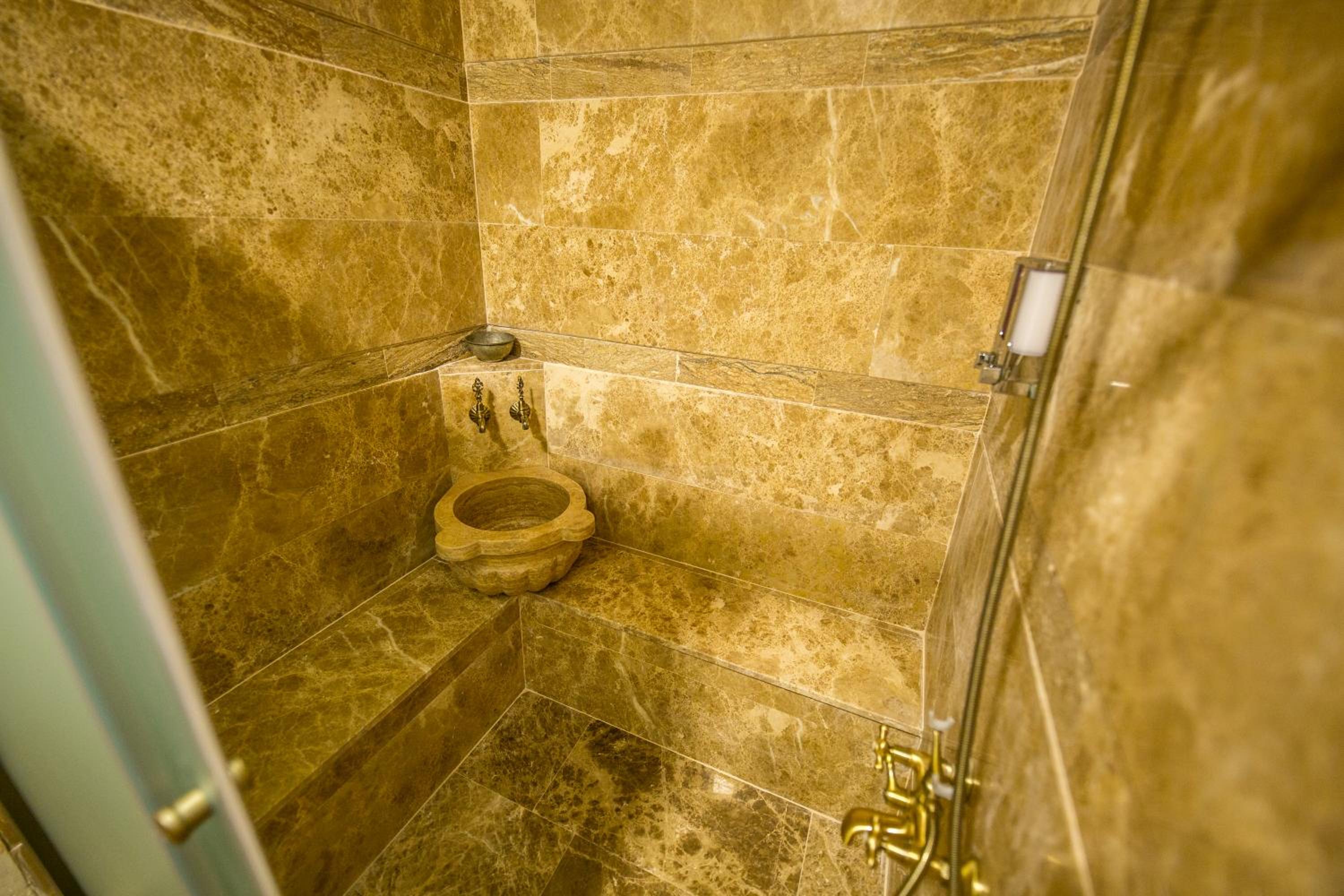Deluxe Triple Room photo 3