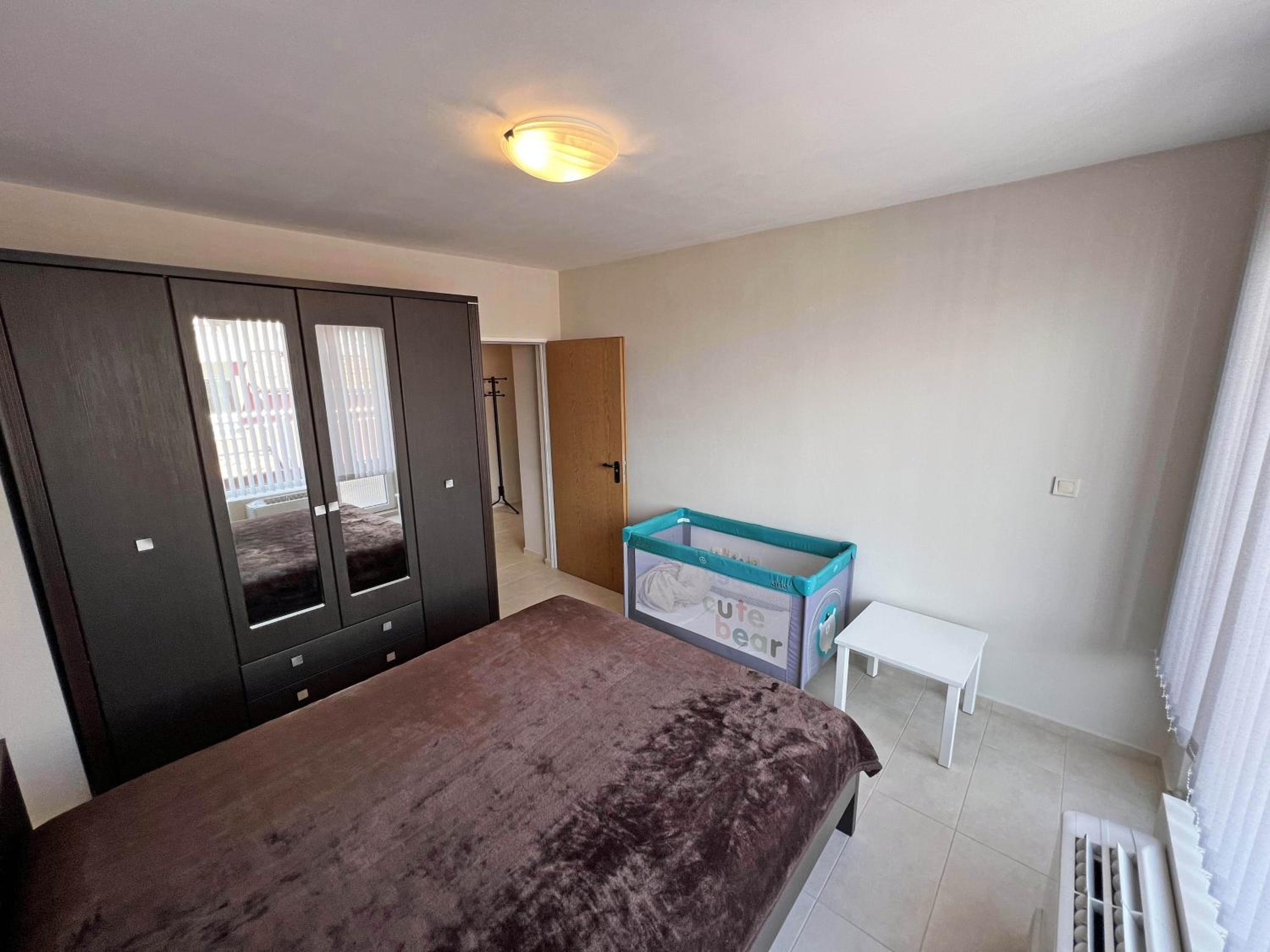 One-Bedroom Apartment photo 3