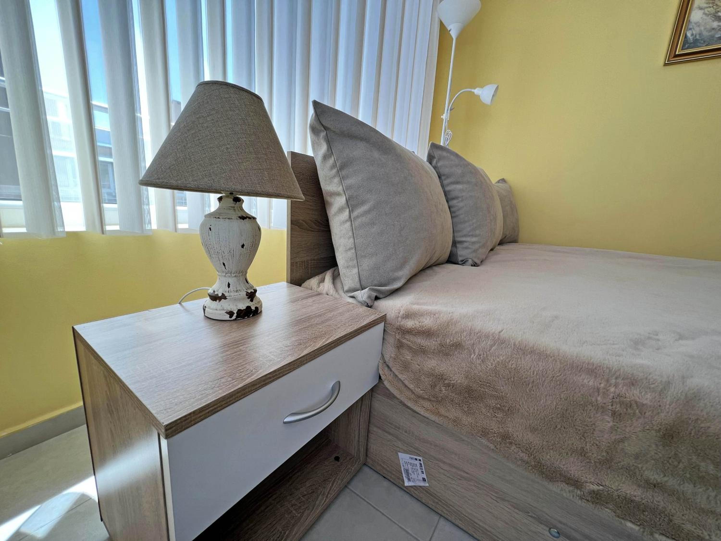 One-Bedroom Apartment photo 3