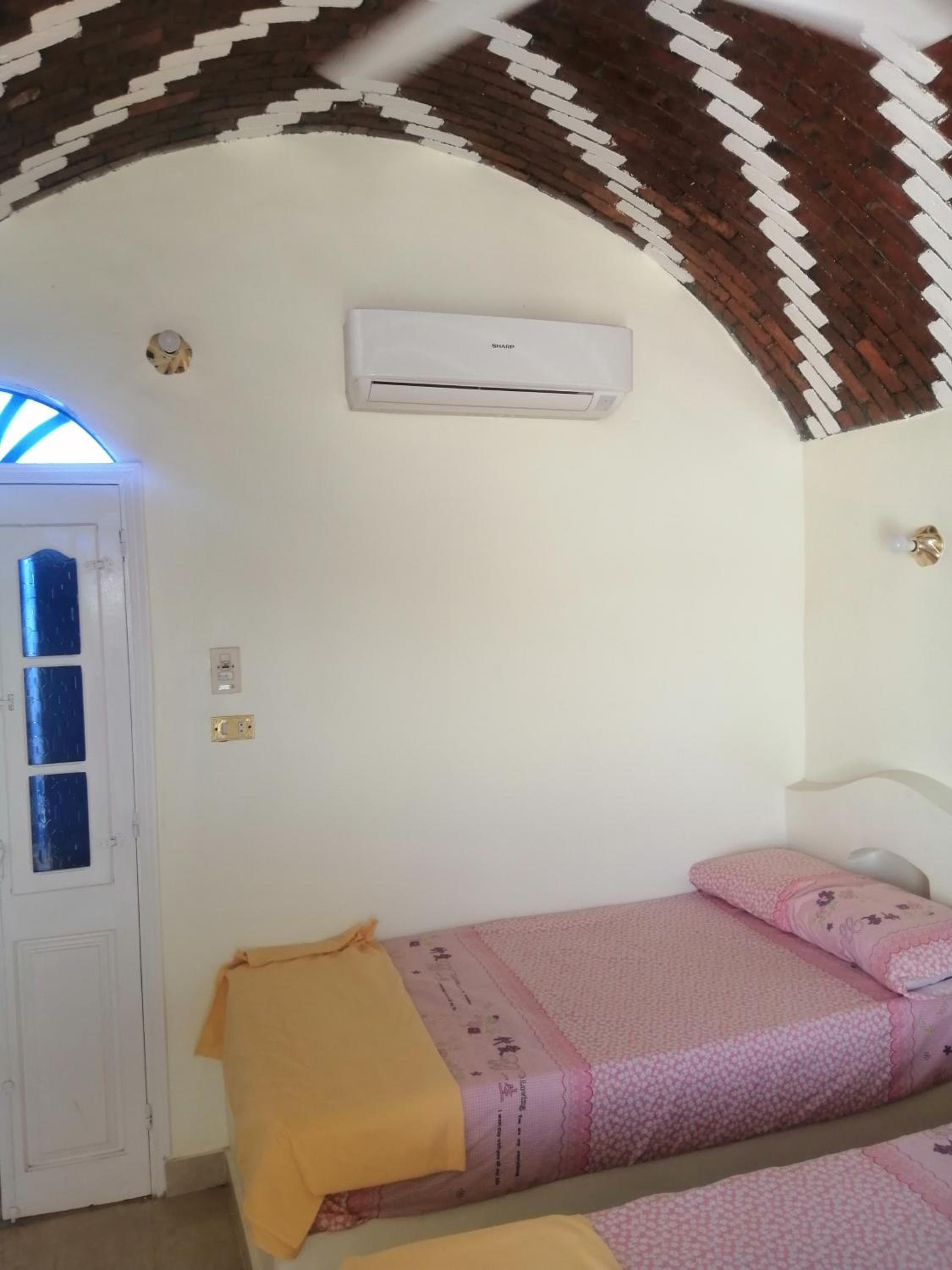 Double Room with Private Bathroom photo 1